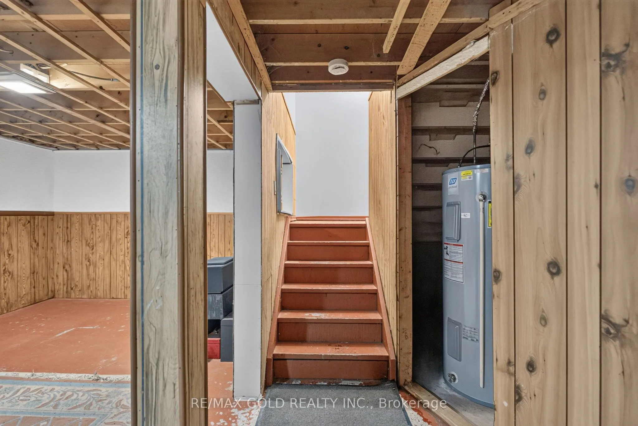 13 Gold Pine Court