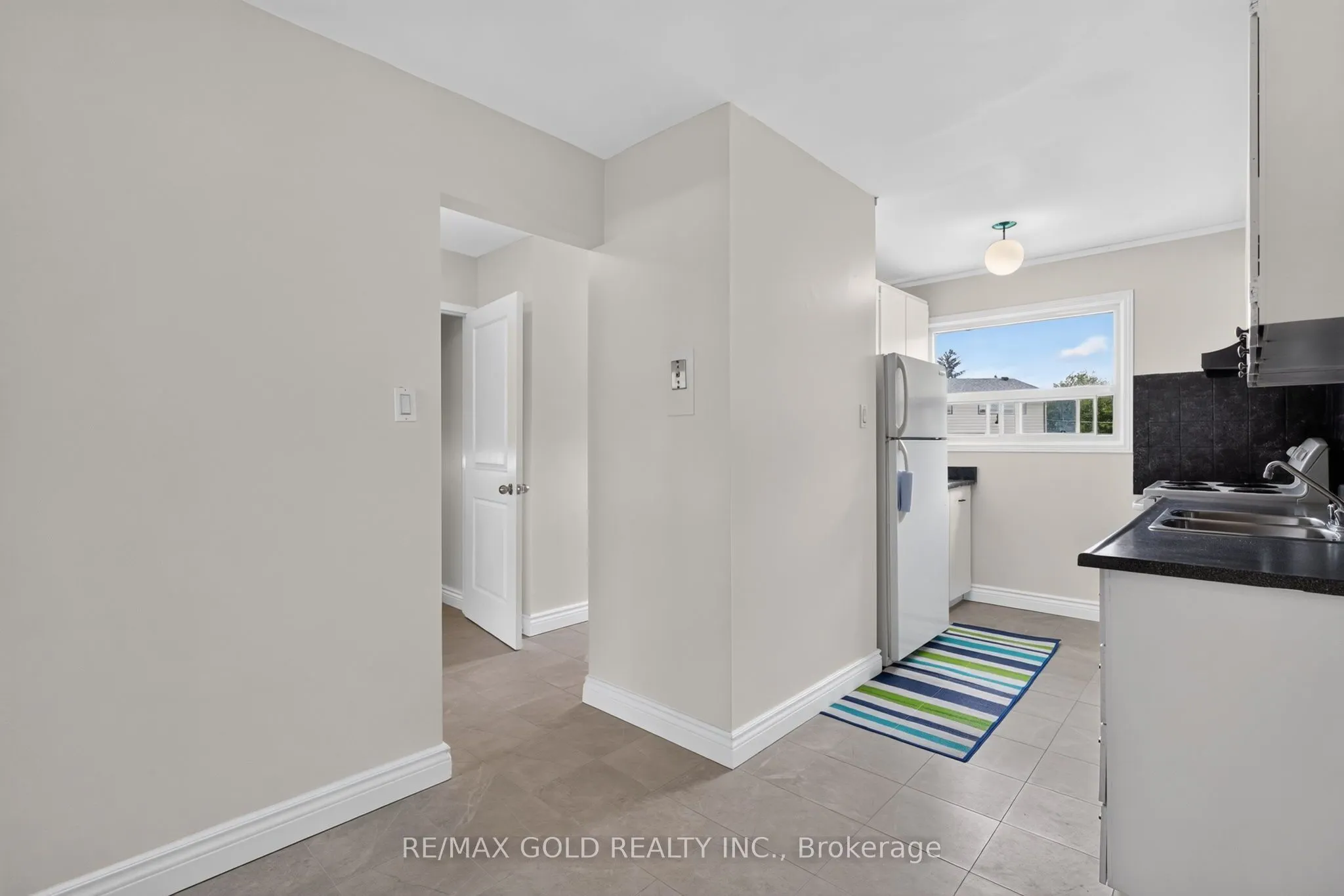 13 Gold Pine Court