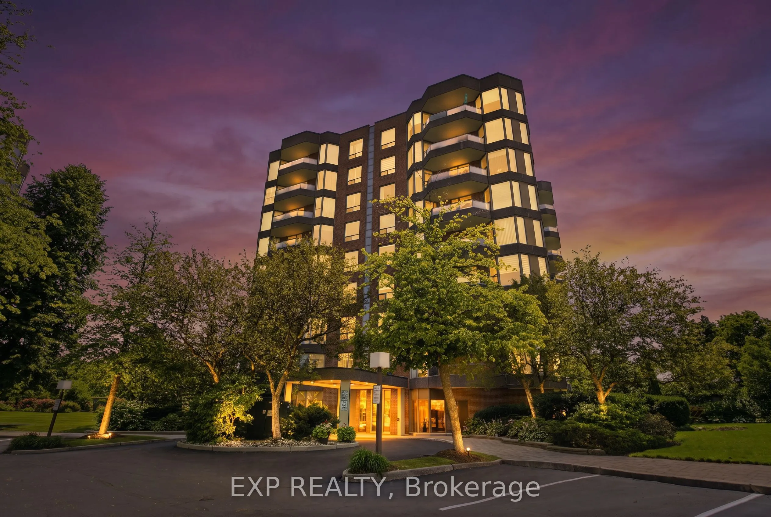 1903 Pilgrims Way #302