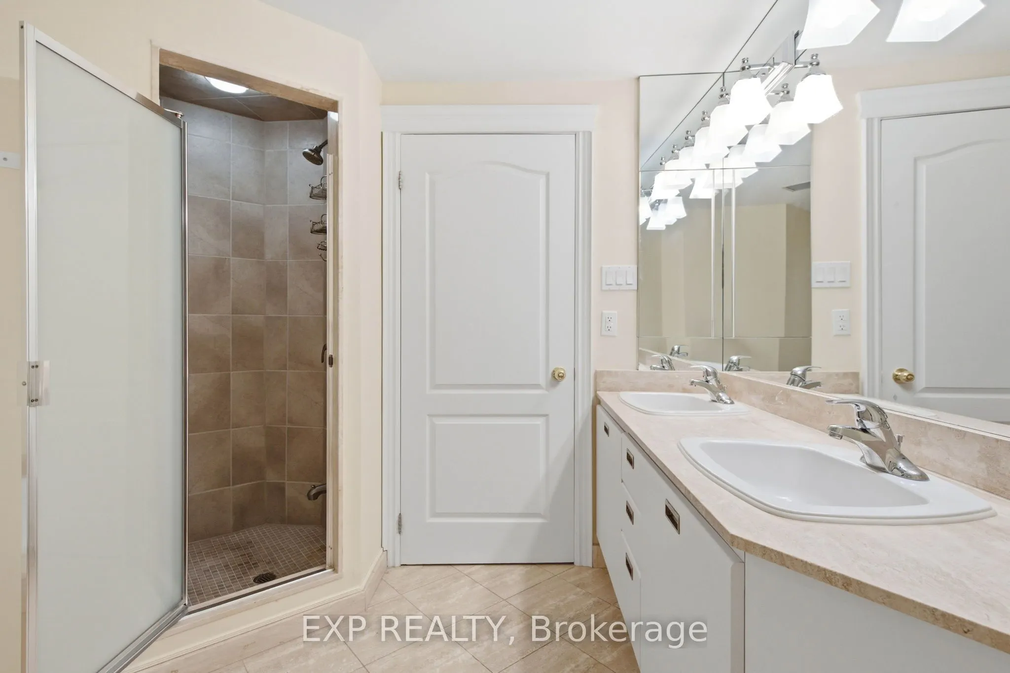 1903 Pilgrims Way #302