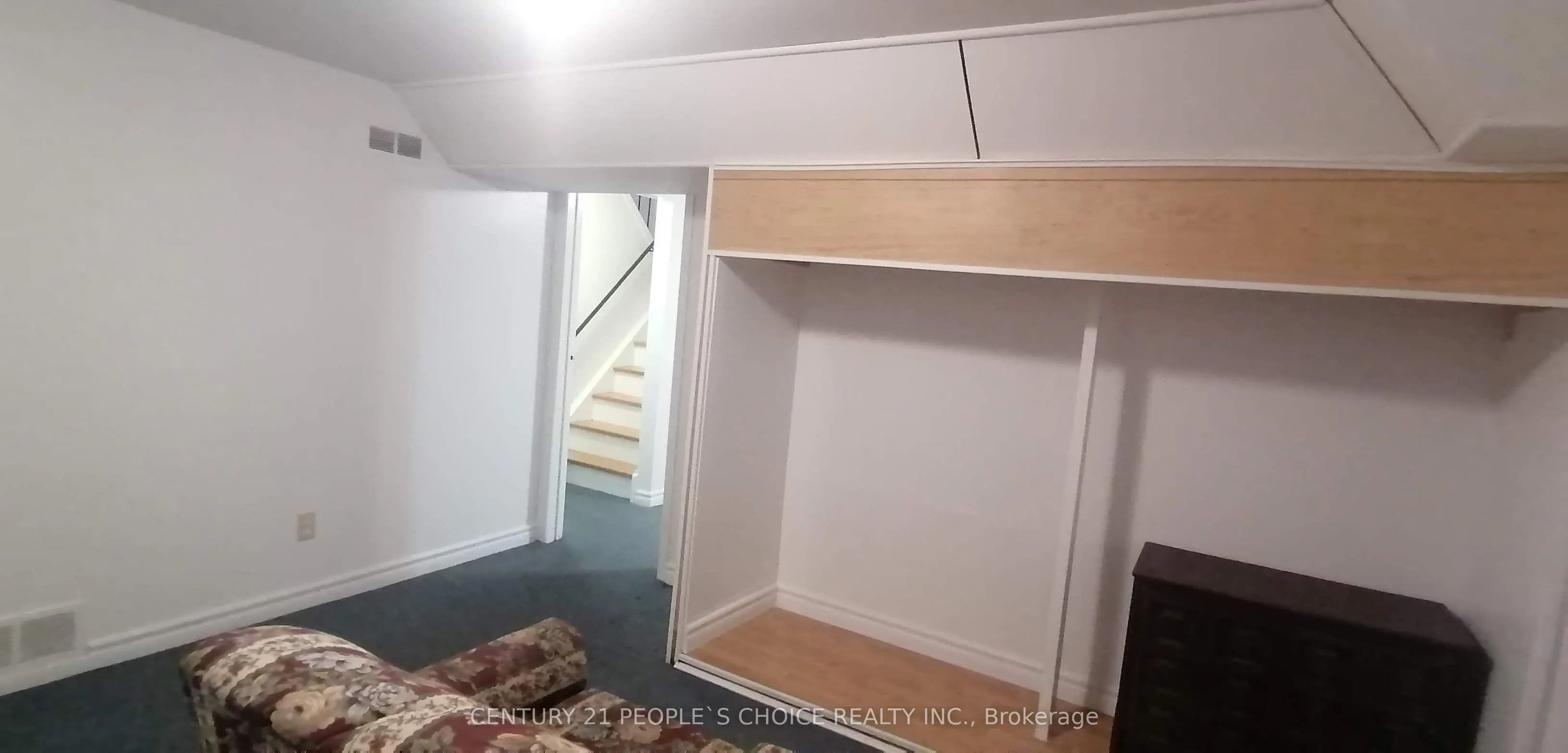 17 Gosford Boulevard #9