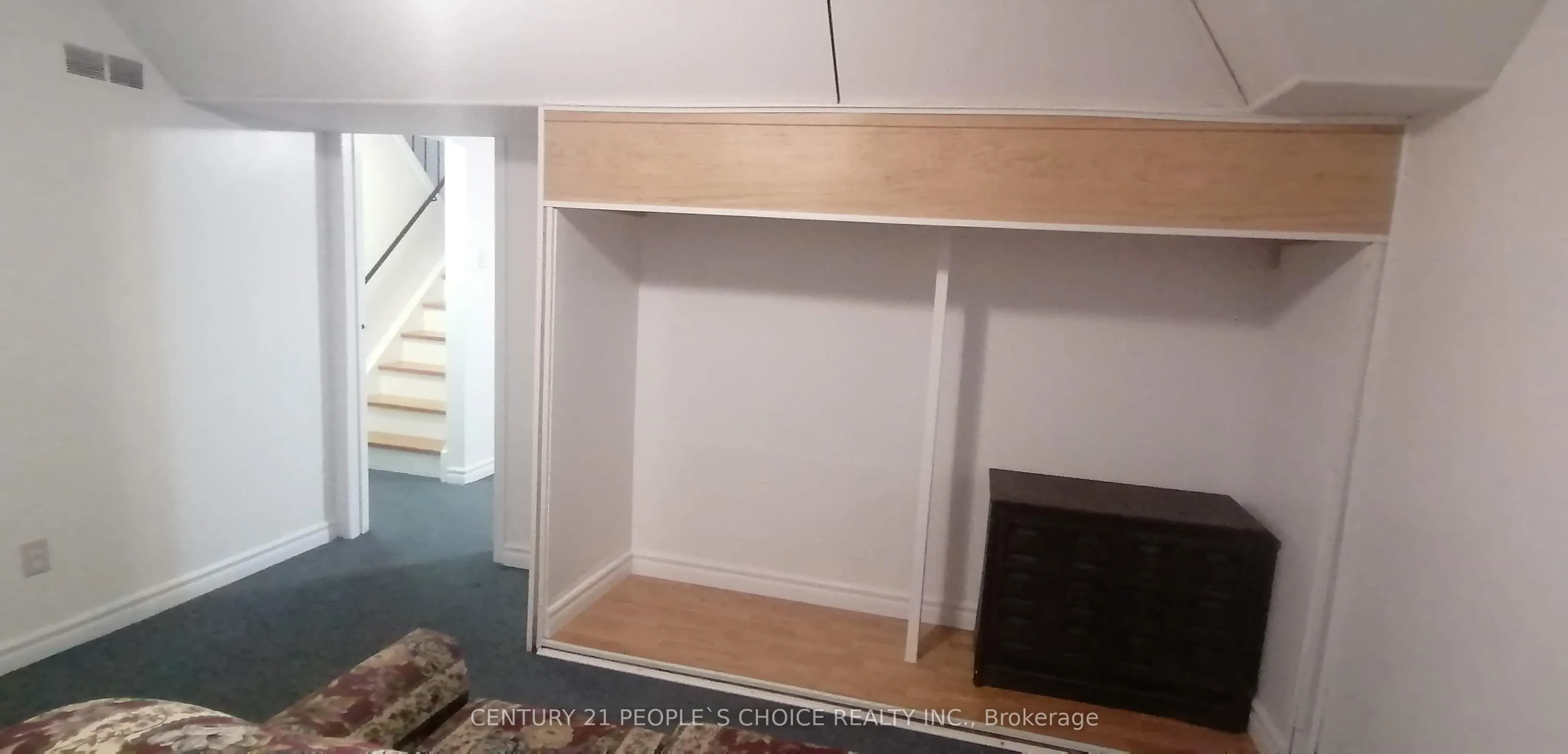 17 Gosford Boulevard #9