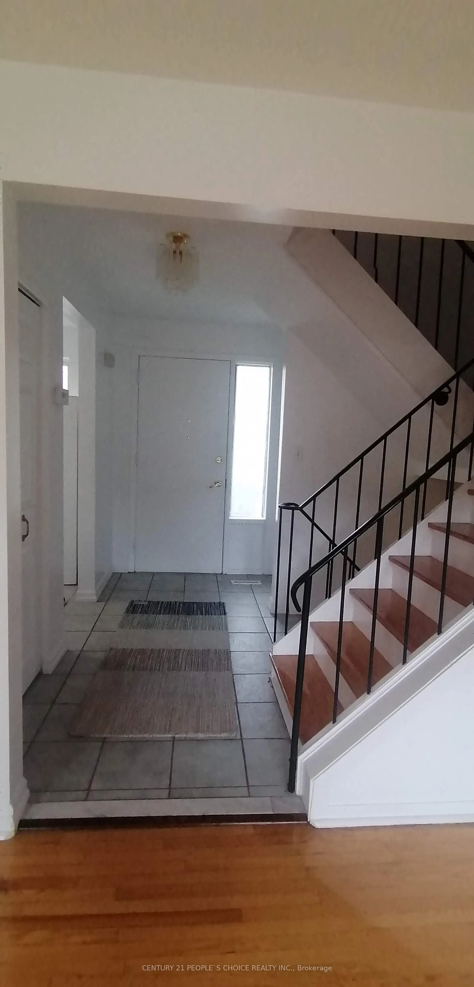 17 Gosford Boulevard #9