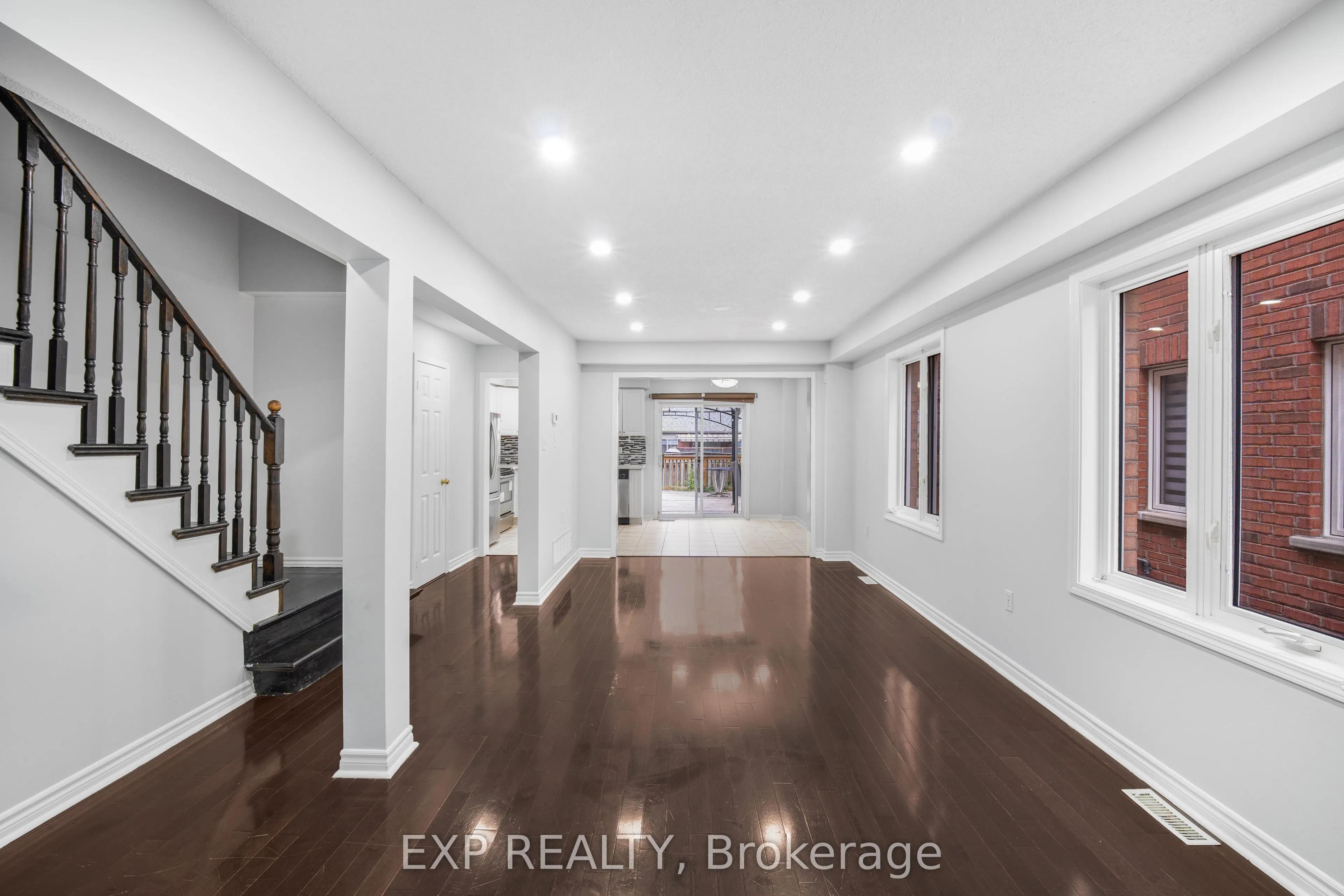 128 Olympia Crescent
