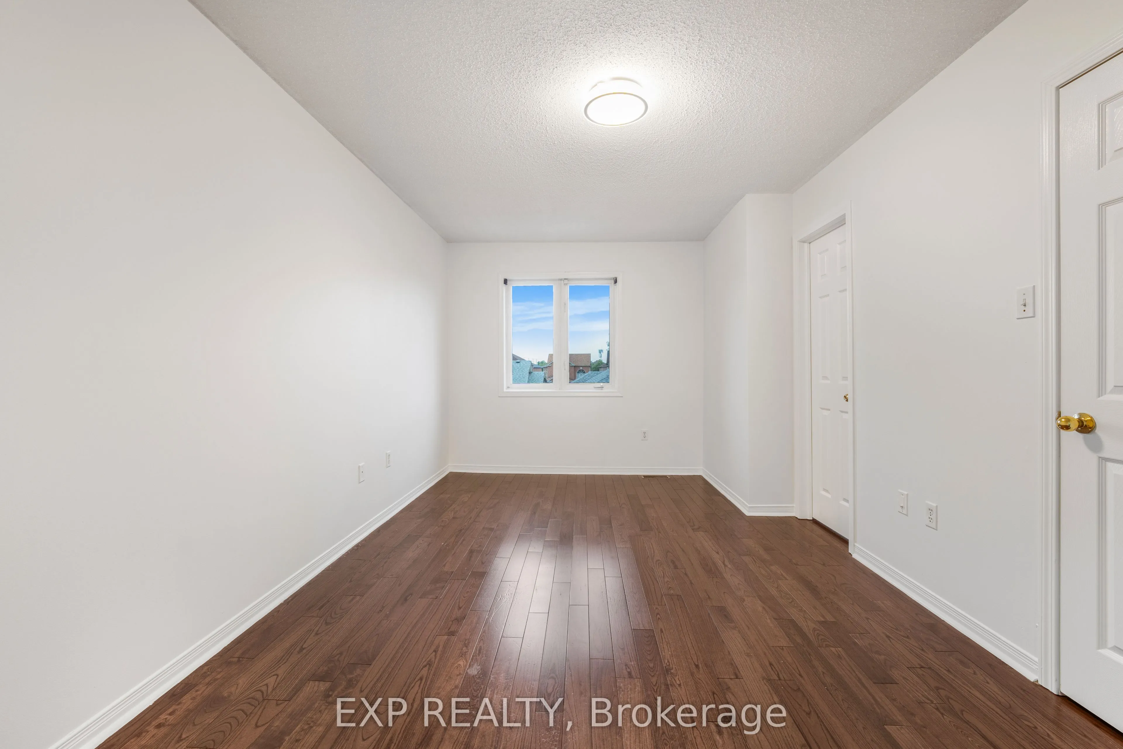 128 Olympia Crescent