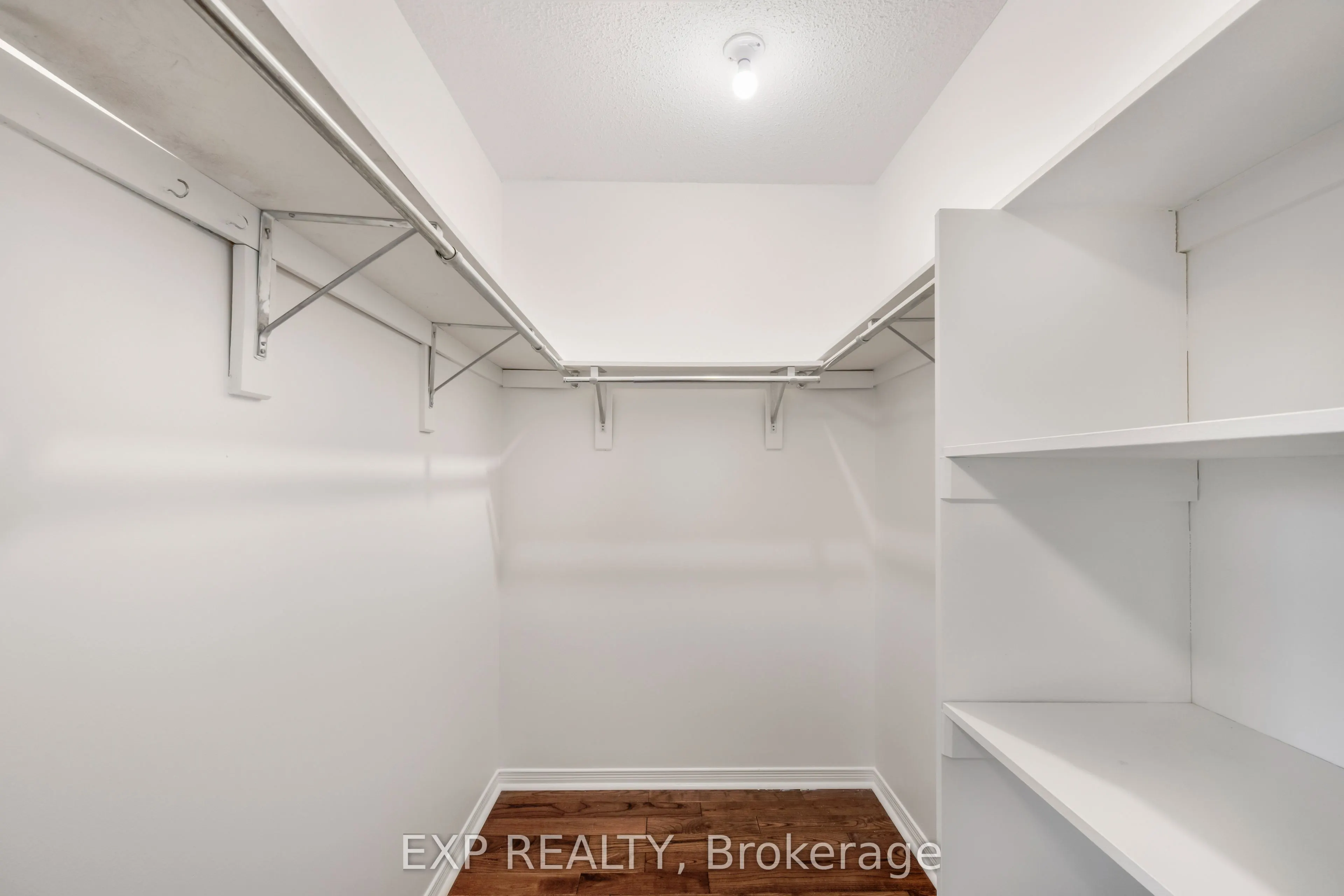 128 Olympia Crescent
