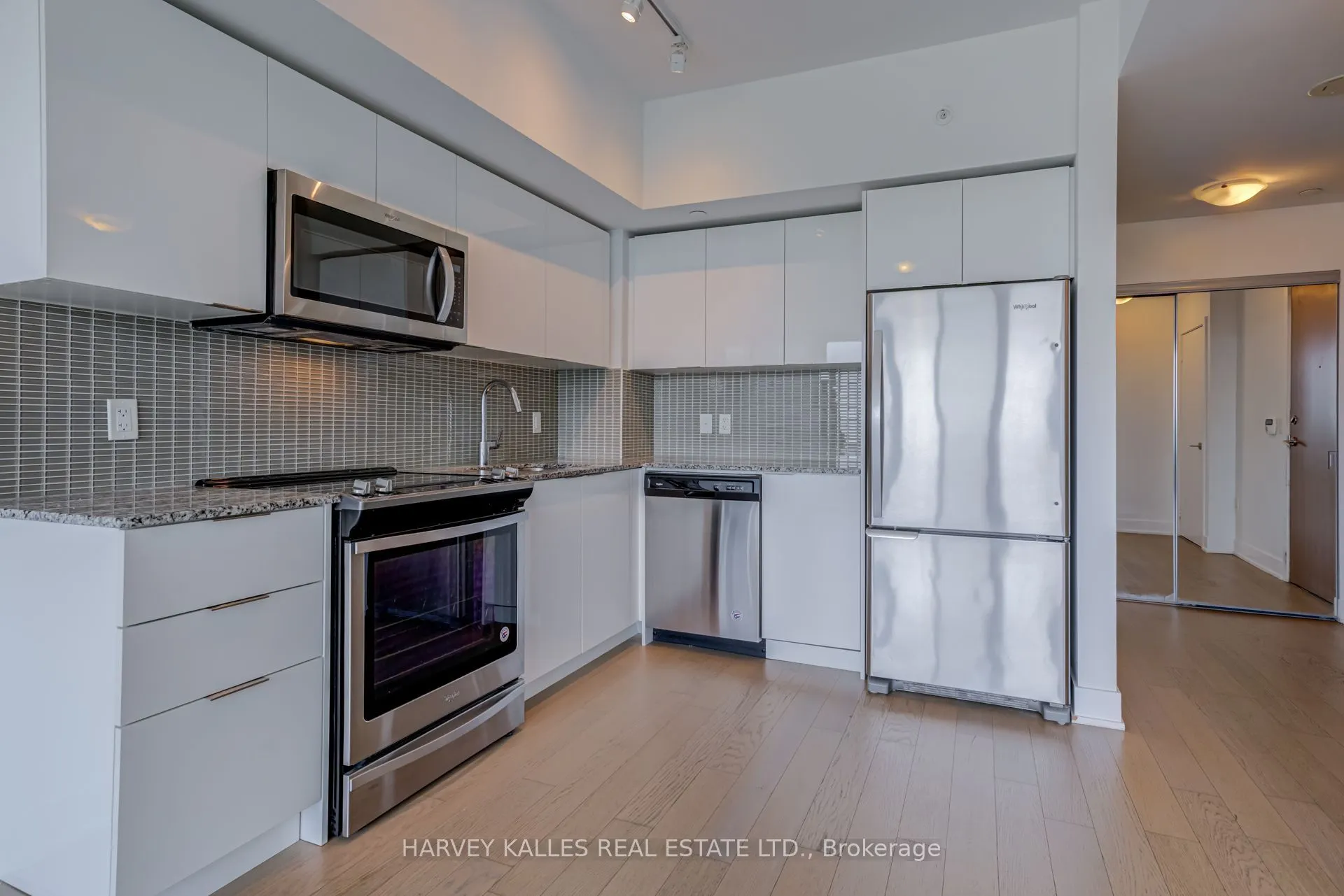 30 Shore Breeze Drive #1822