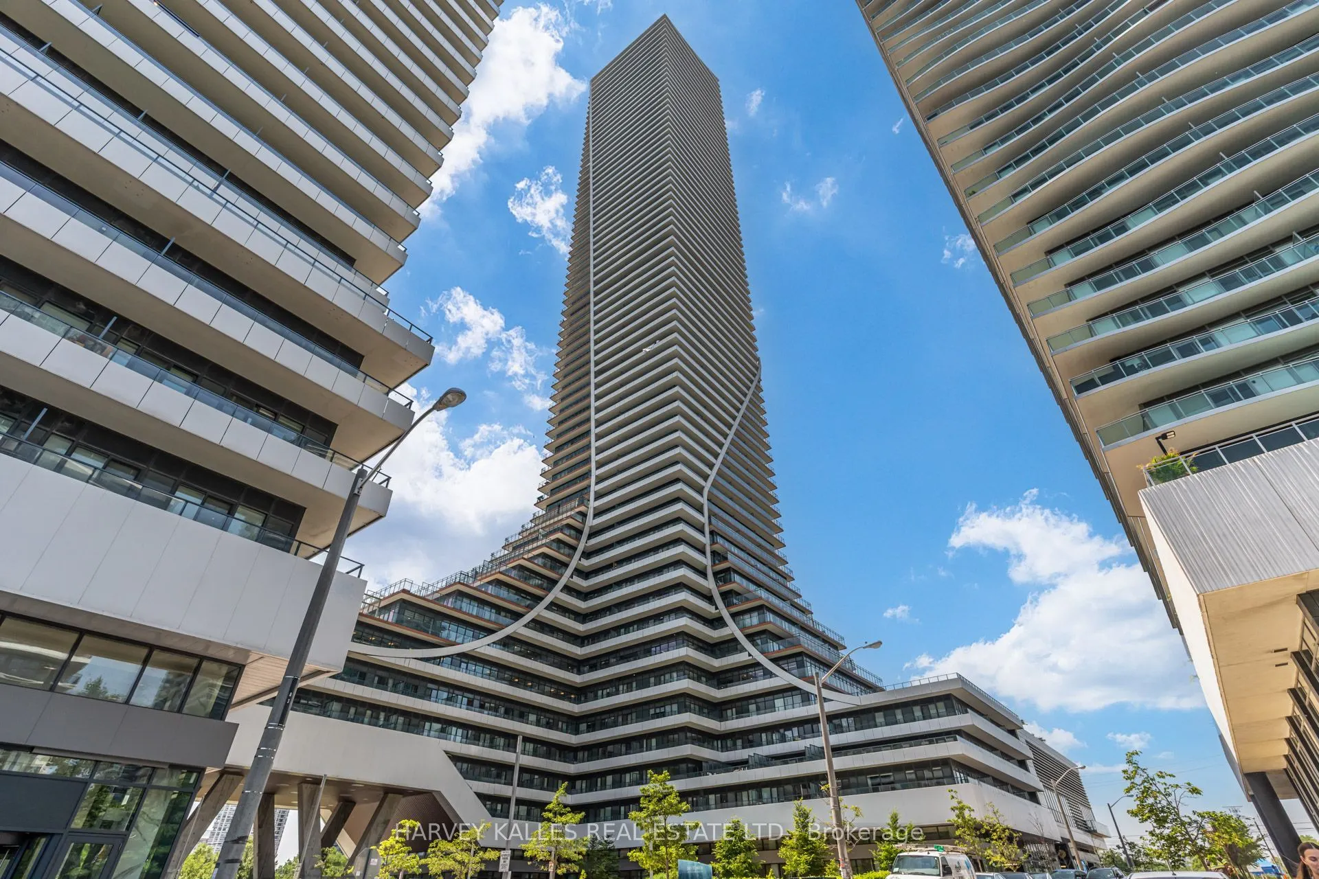 30 Shore Breeze Drive #1822