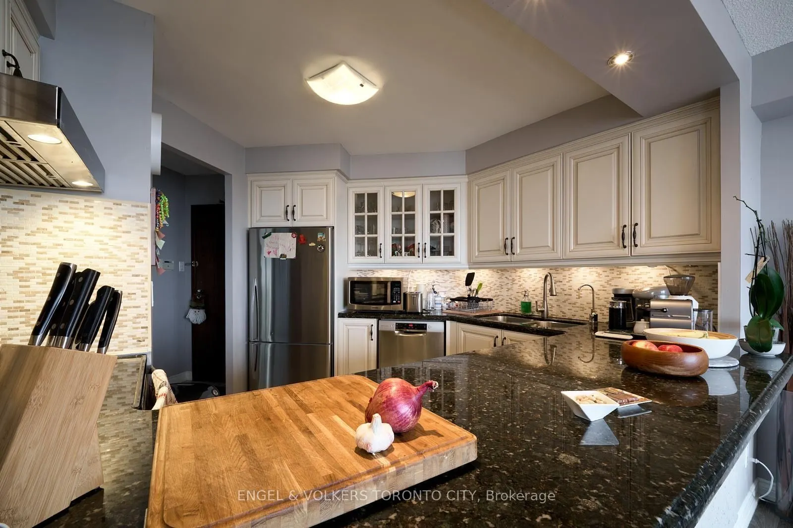 2285 Lake Shore Boulevard W #1204