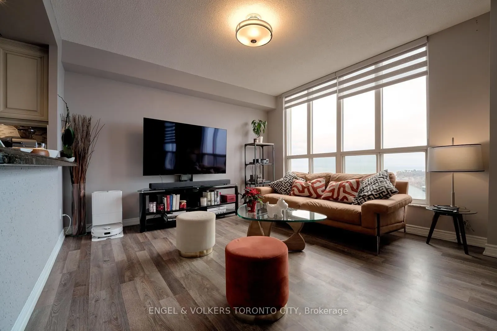2285 Lake Shore Boulevard W #1204