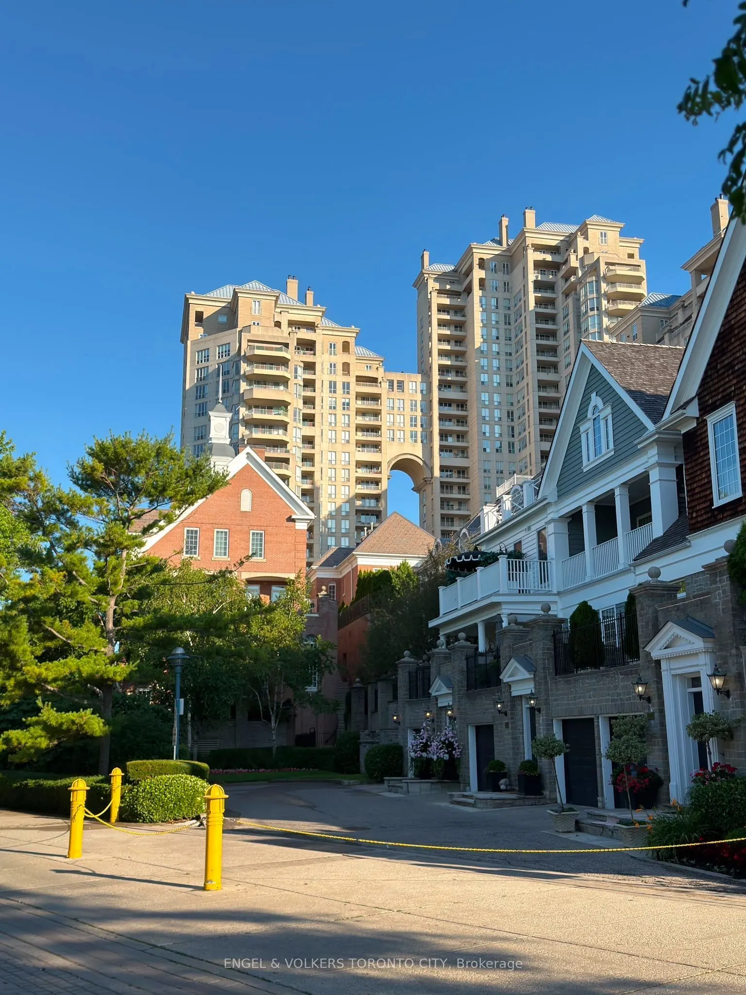2285 Lake Shore Boulevard W #1204