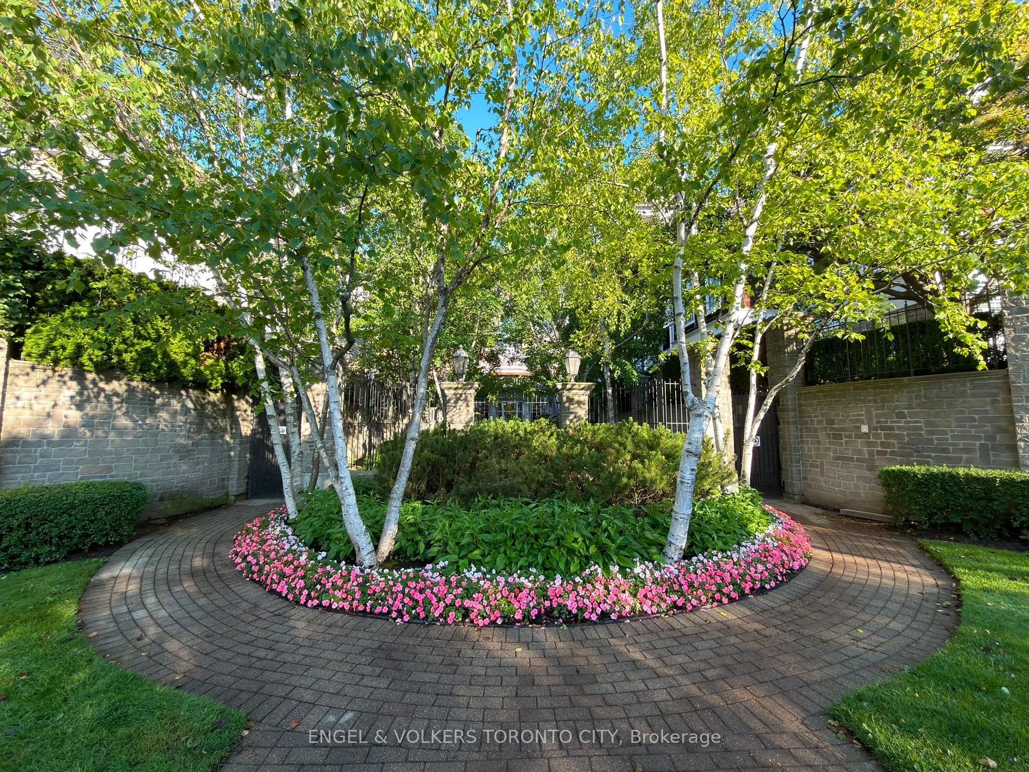 2285 Lake Shore Boulevard W #1204