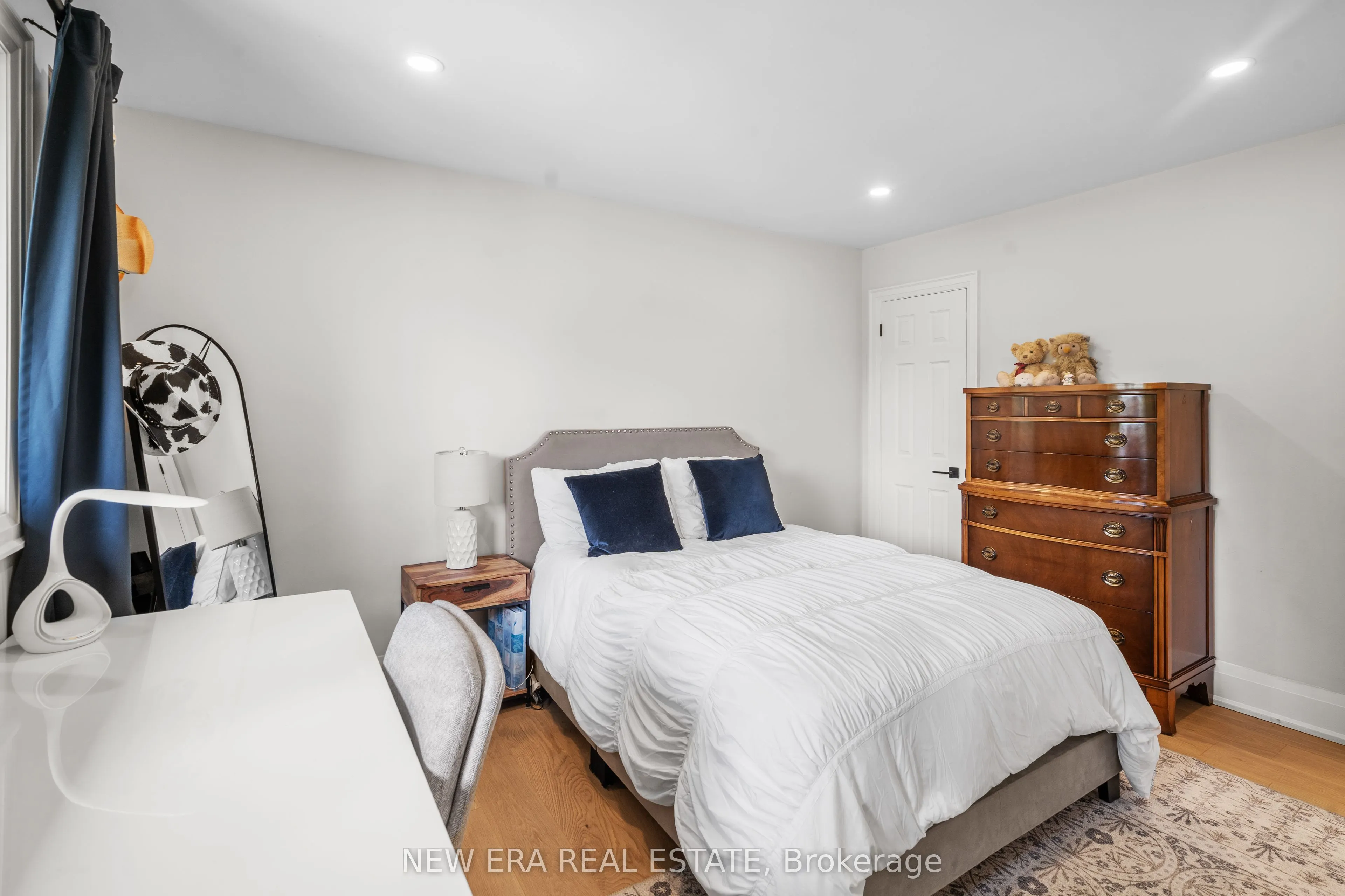 261 Pinetree Way