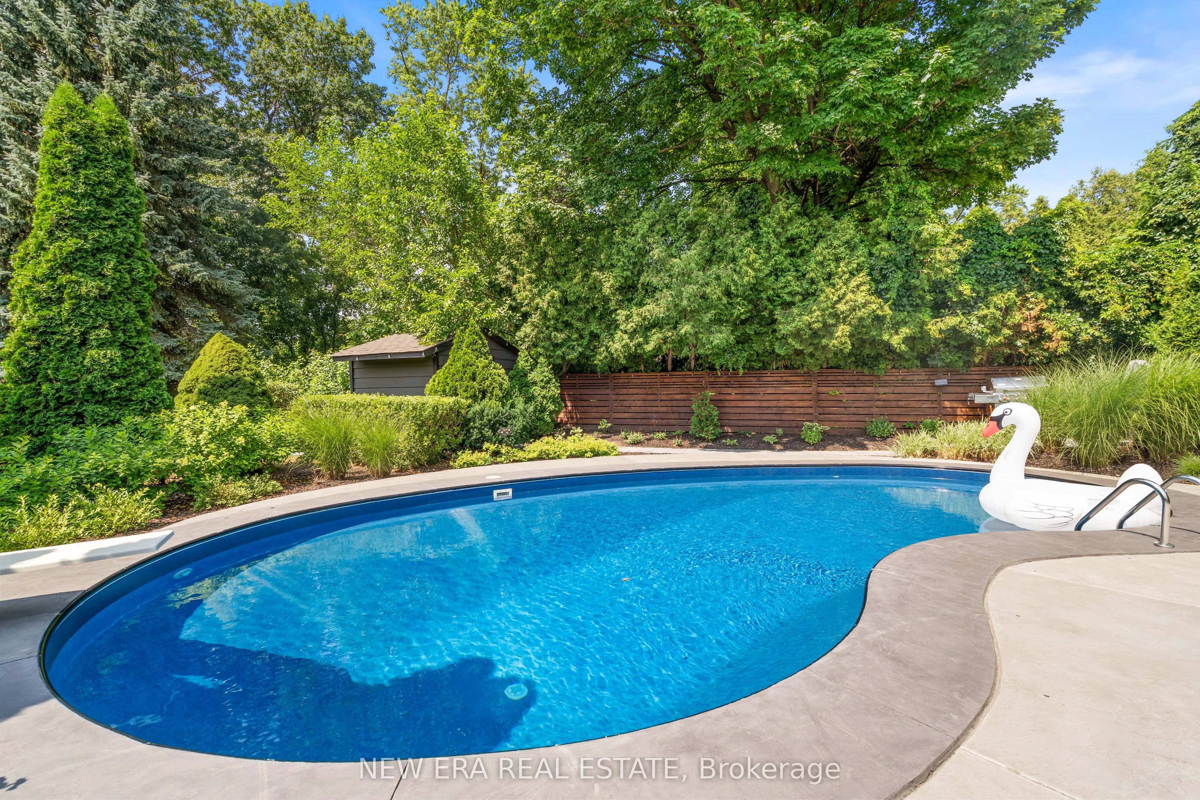 261 Pinetree Way