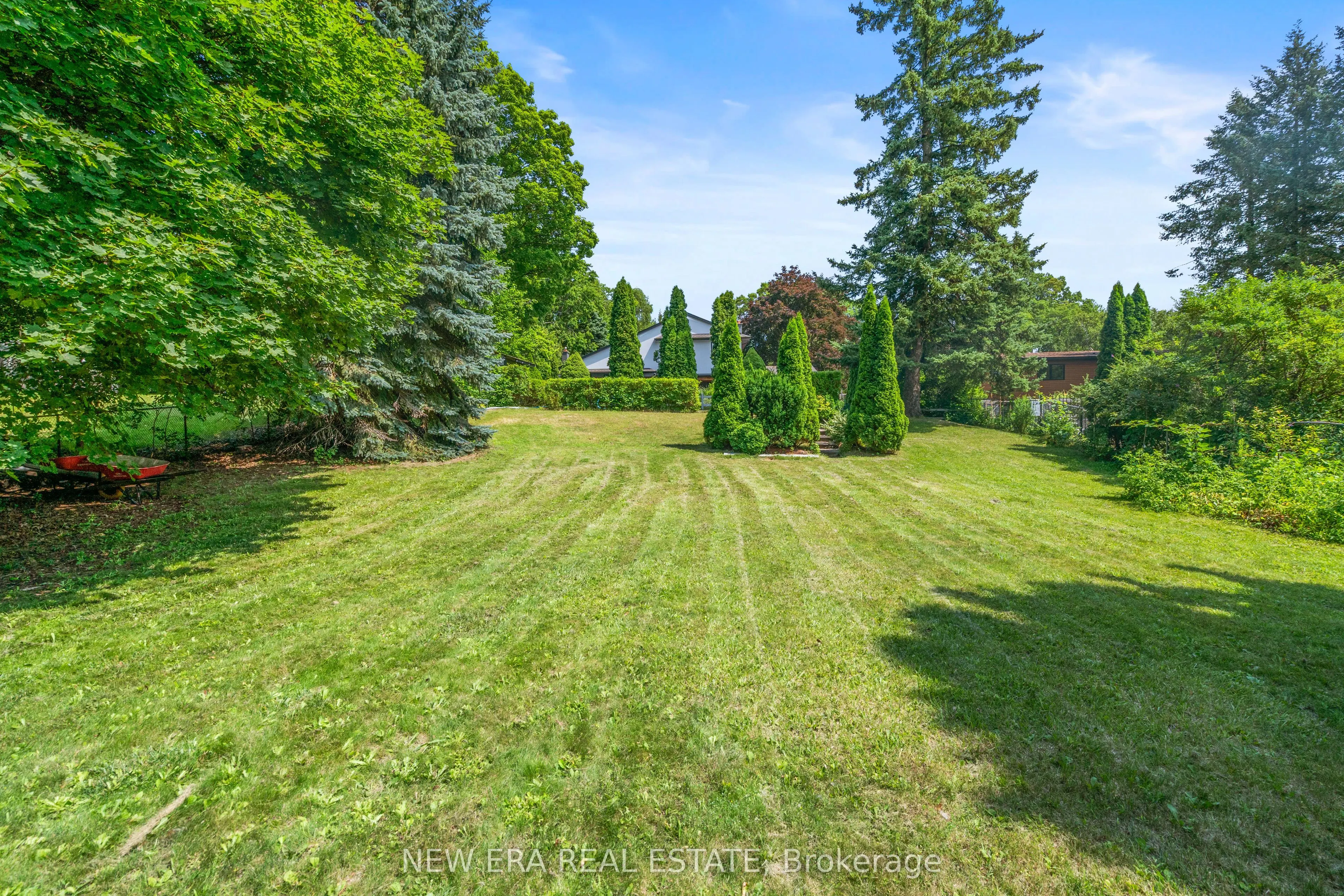 261 Pinetree Way