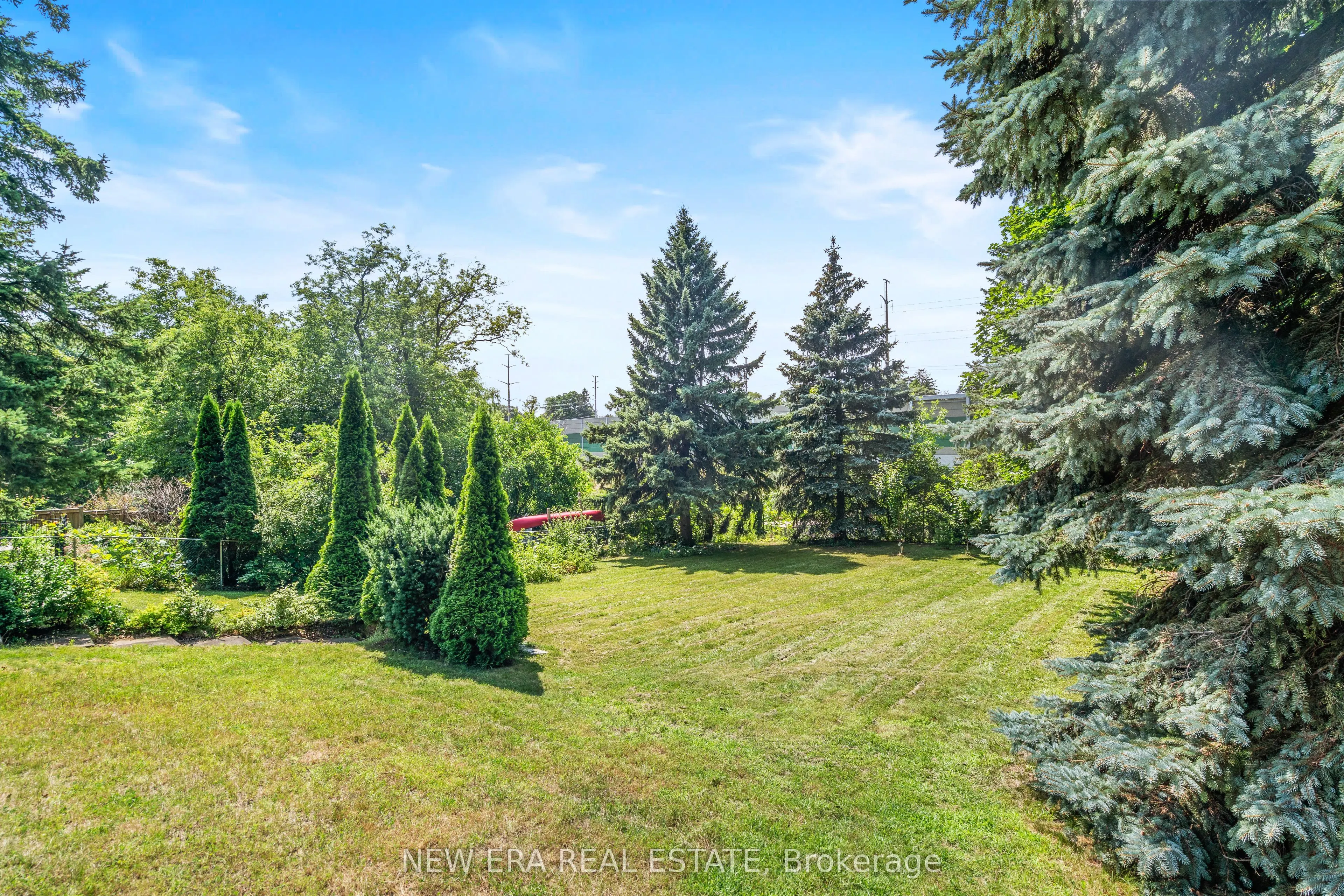 261 Pinetree Way