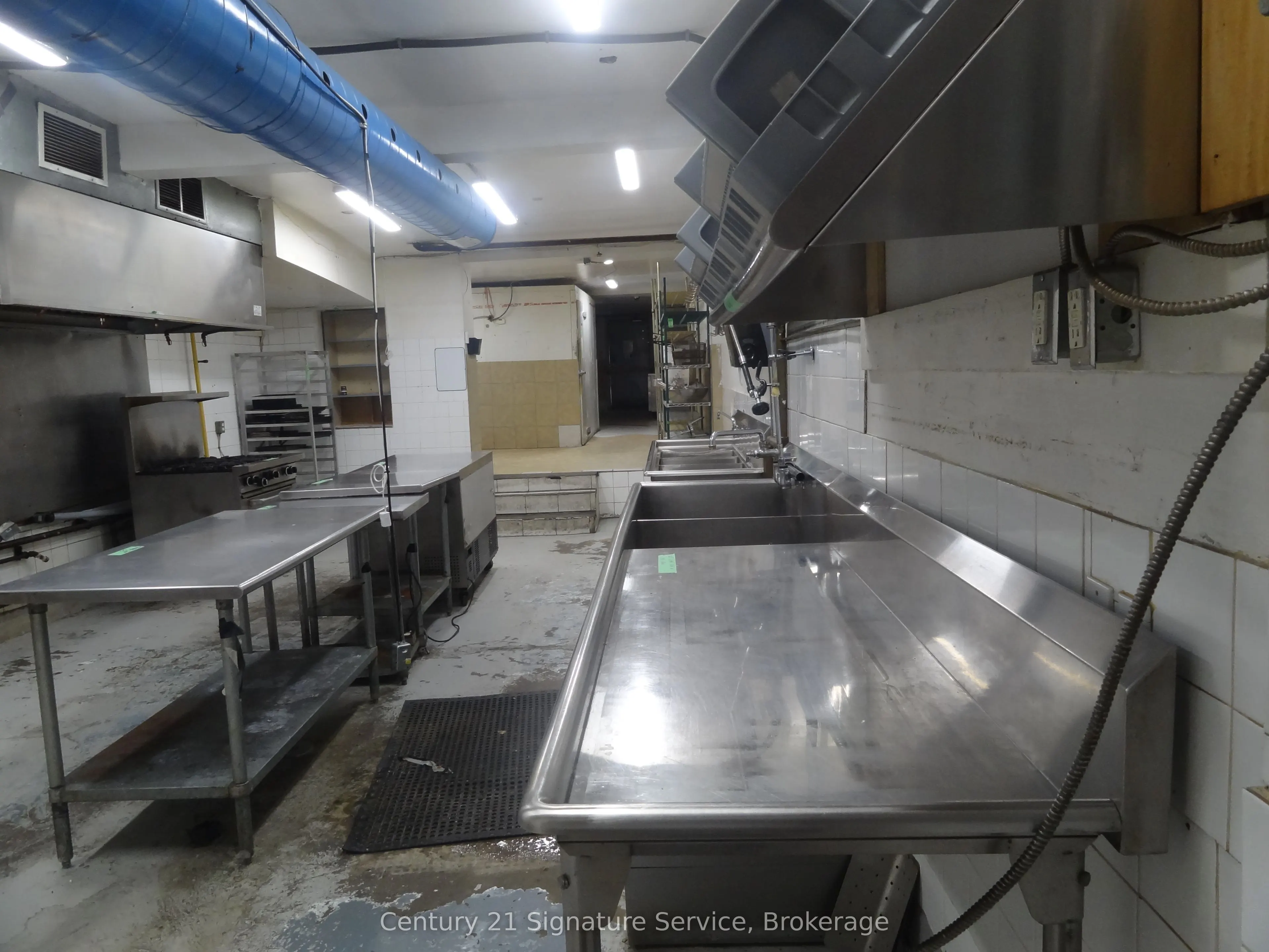 1376 Queen Street #Main Floor