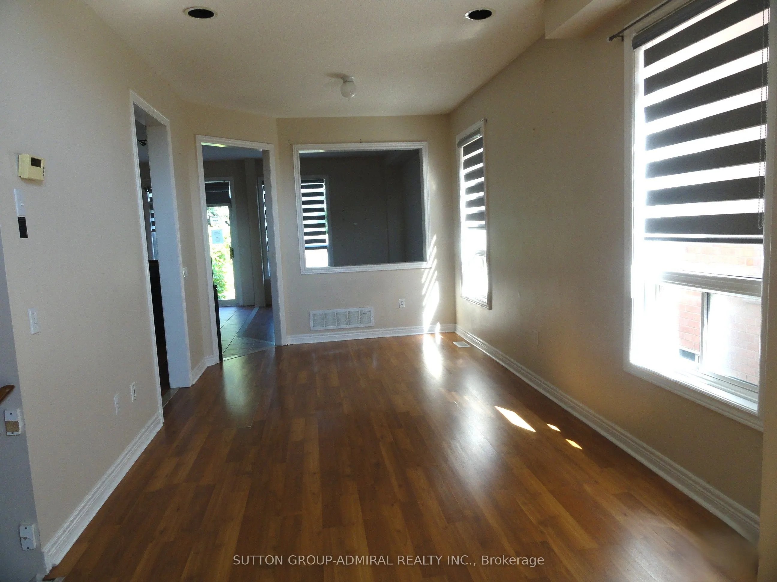 922 Ledbury Crescent