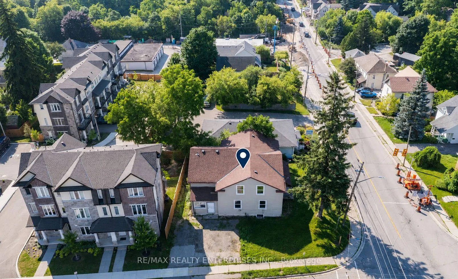 29 MAIN Street S #27A