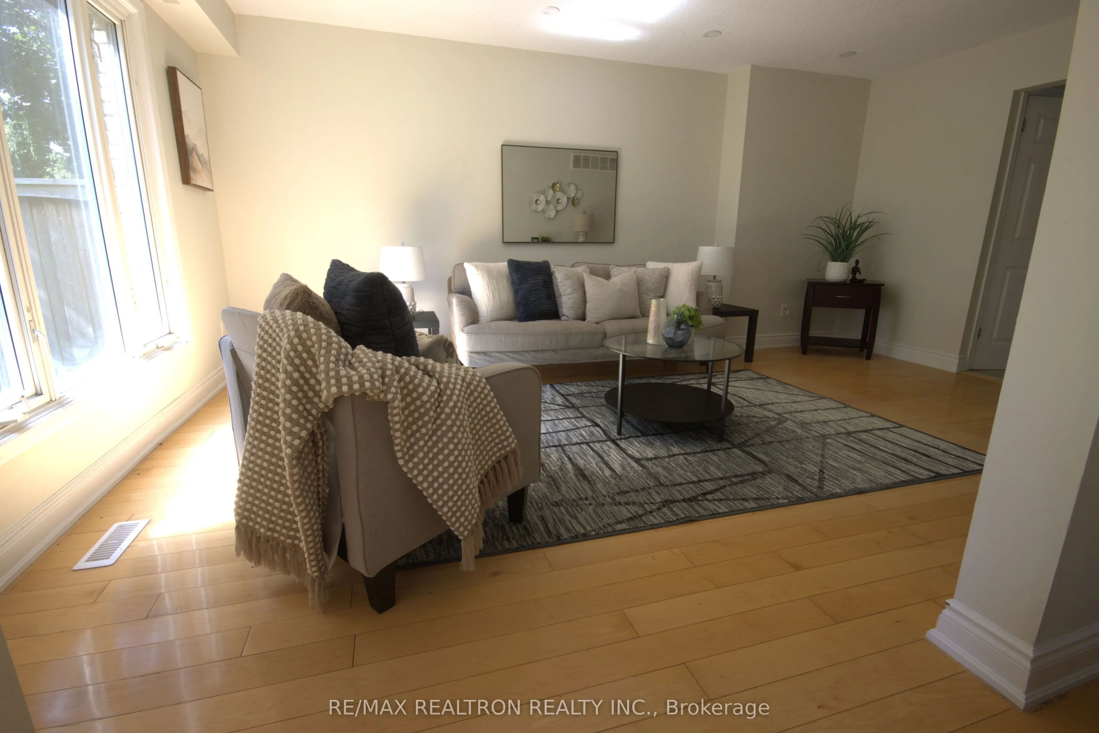 4272 Gayling Gardens