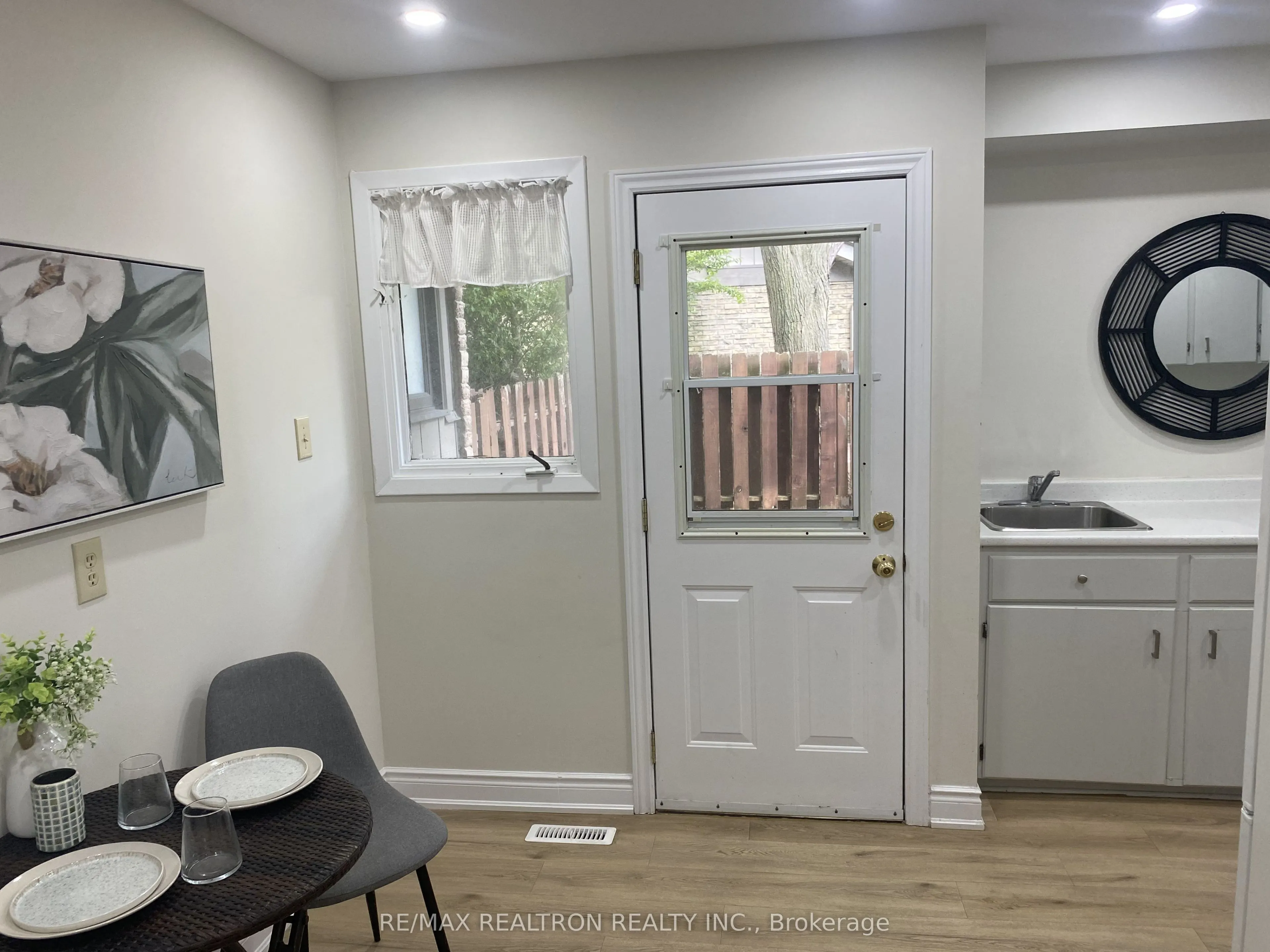 4272 Gayling Gardens