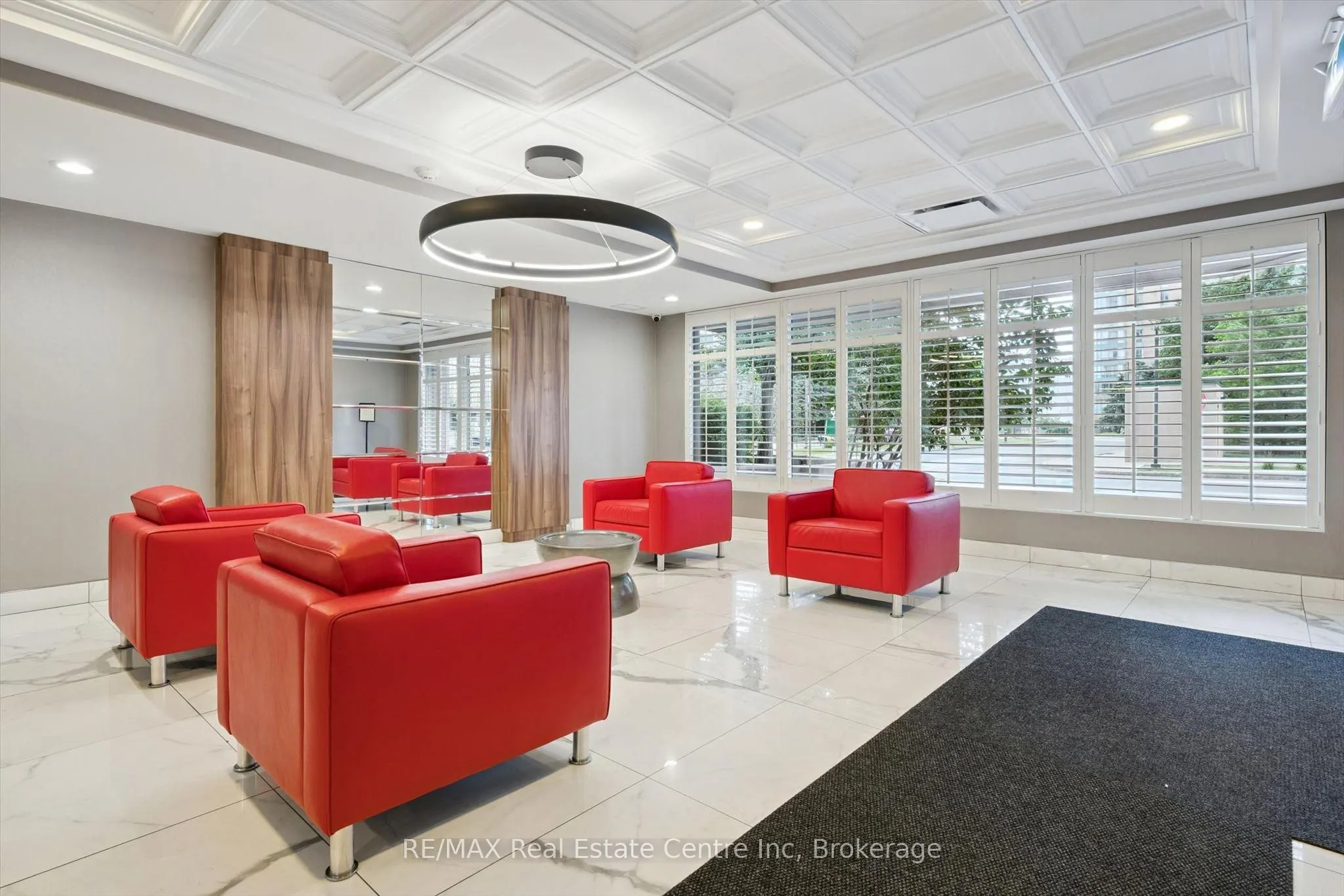 155 HILLCREST Avenue #302