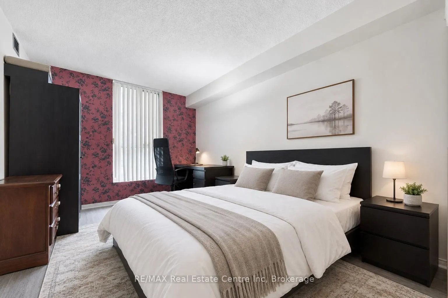 155 HILLCREST Avenue #302