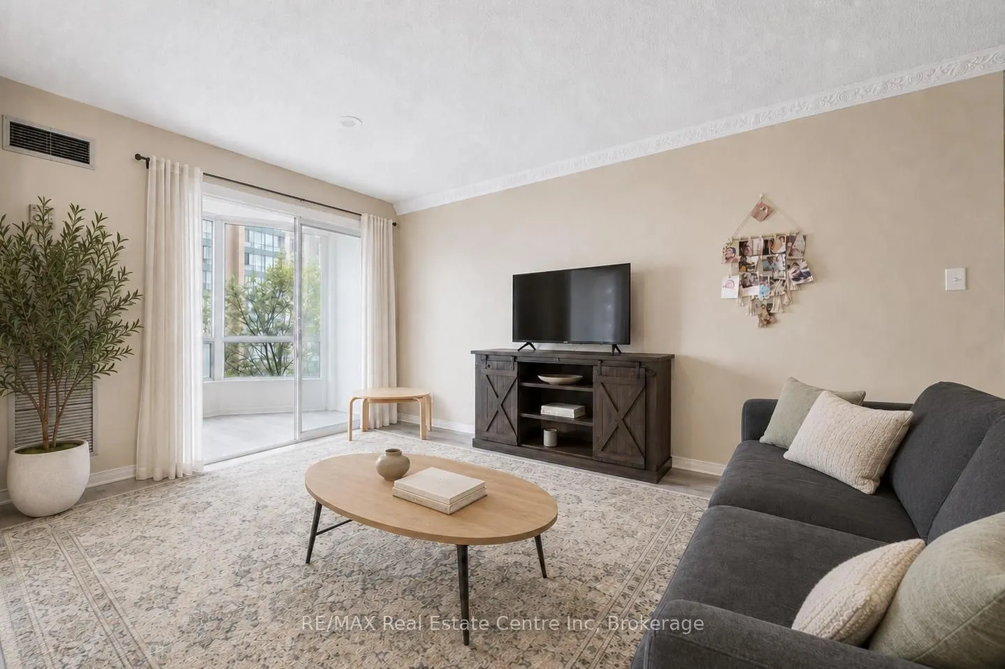155 HILLCREST Avenue #302