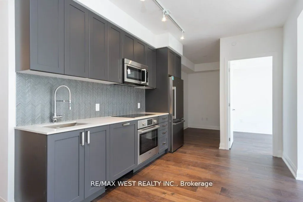293 The Kingsway #307