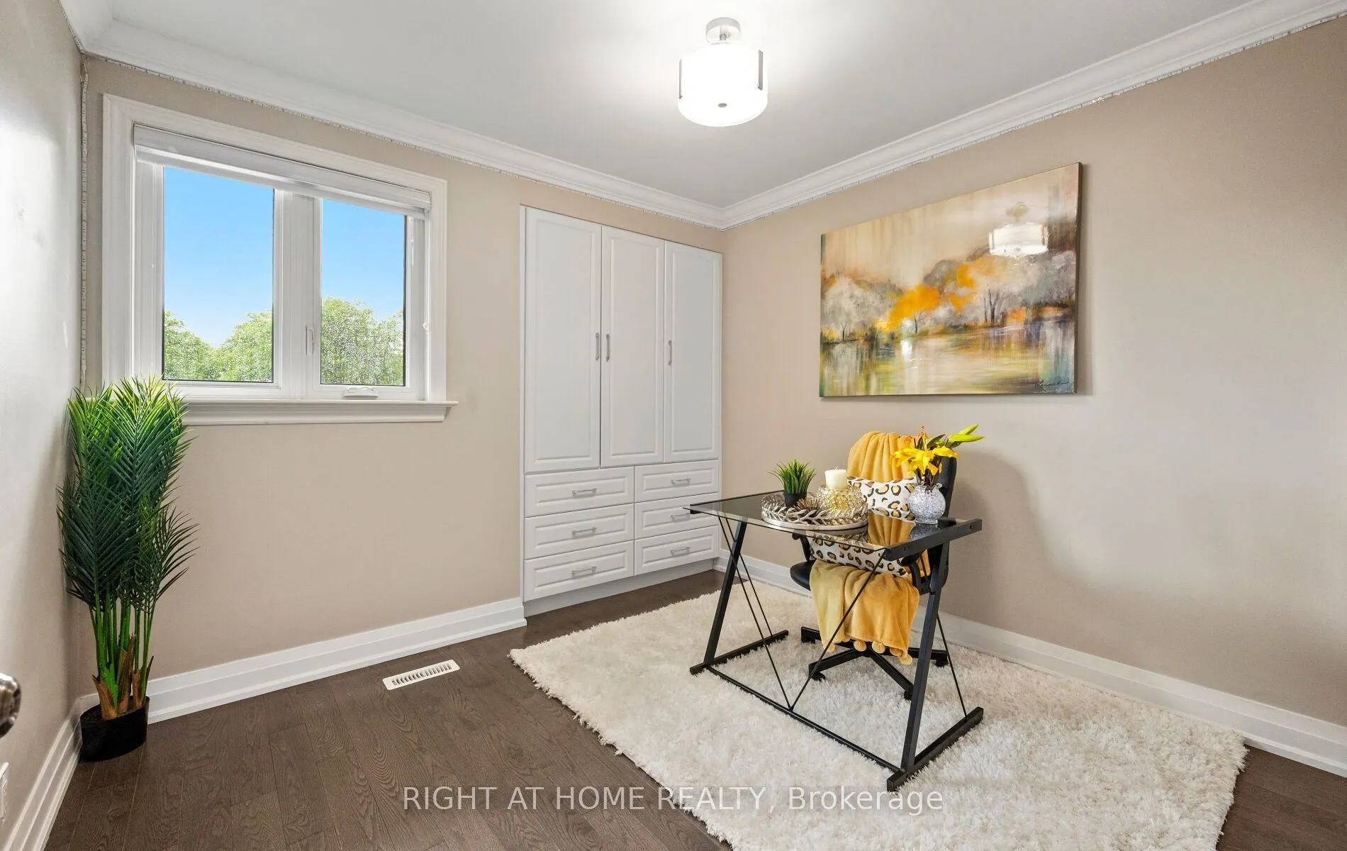 5491 Schueller Crescent