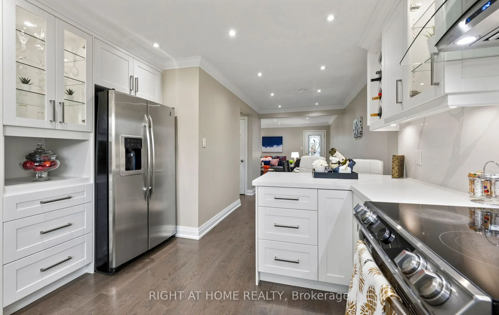 5491 Schueller Crescent
