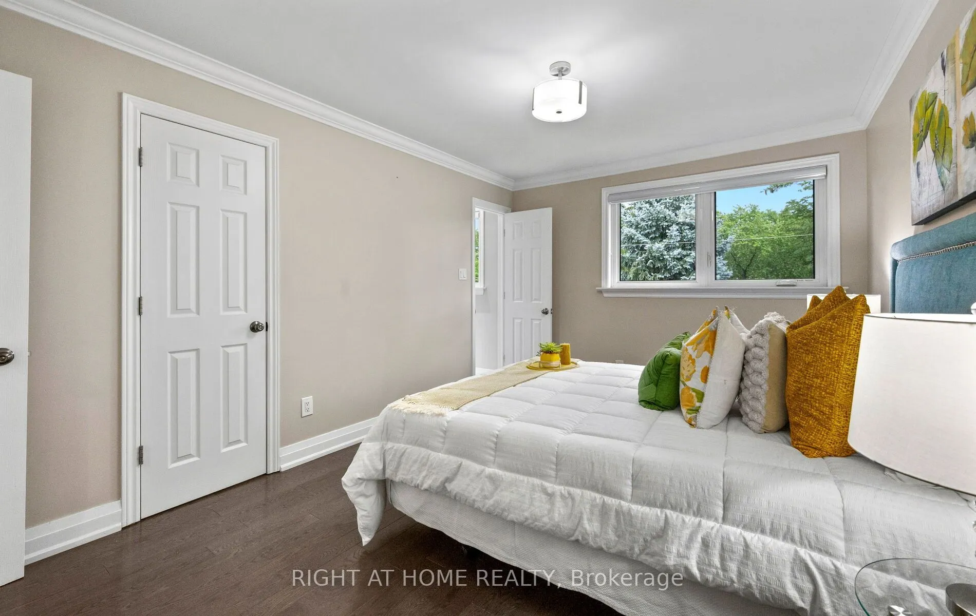 5491 Schueller Crescent