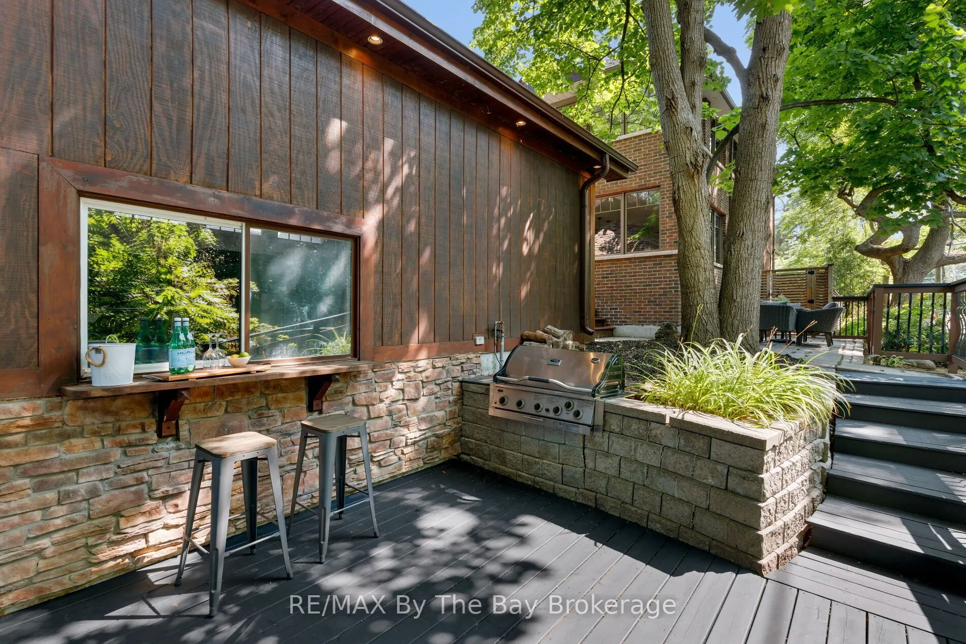 44 Rambert Crescent