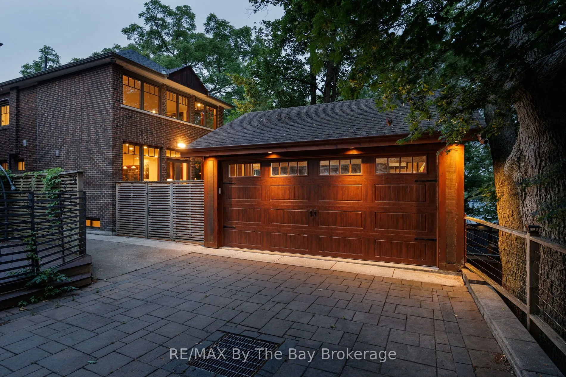 44 Rambert Crescent
