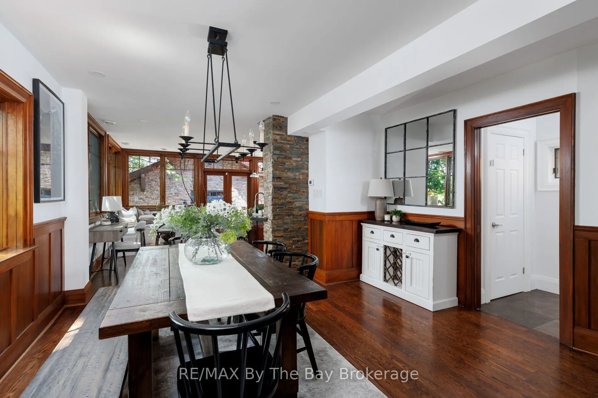 44 Rambert Crescent
