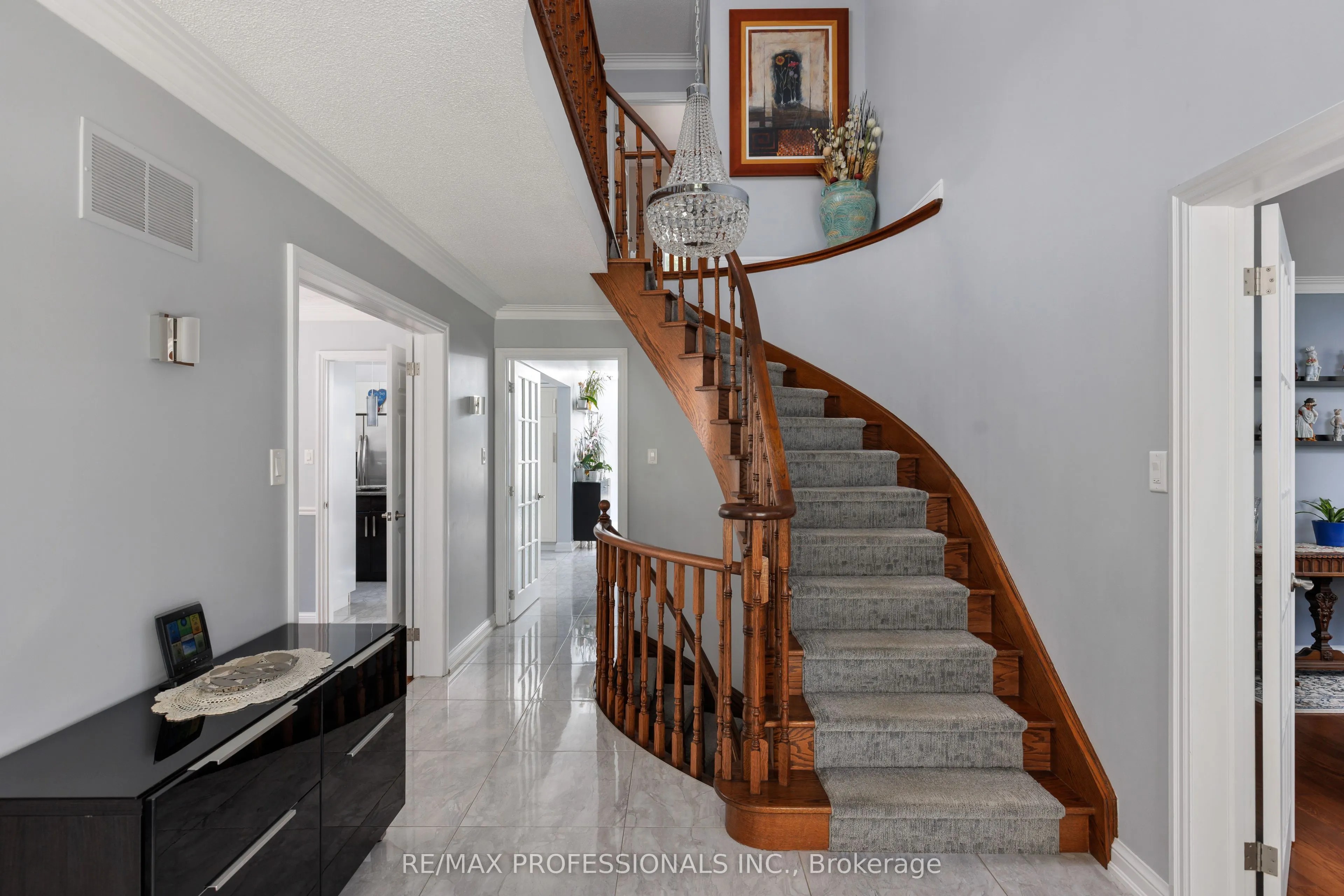 106 Rathburn Road
