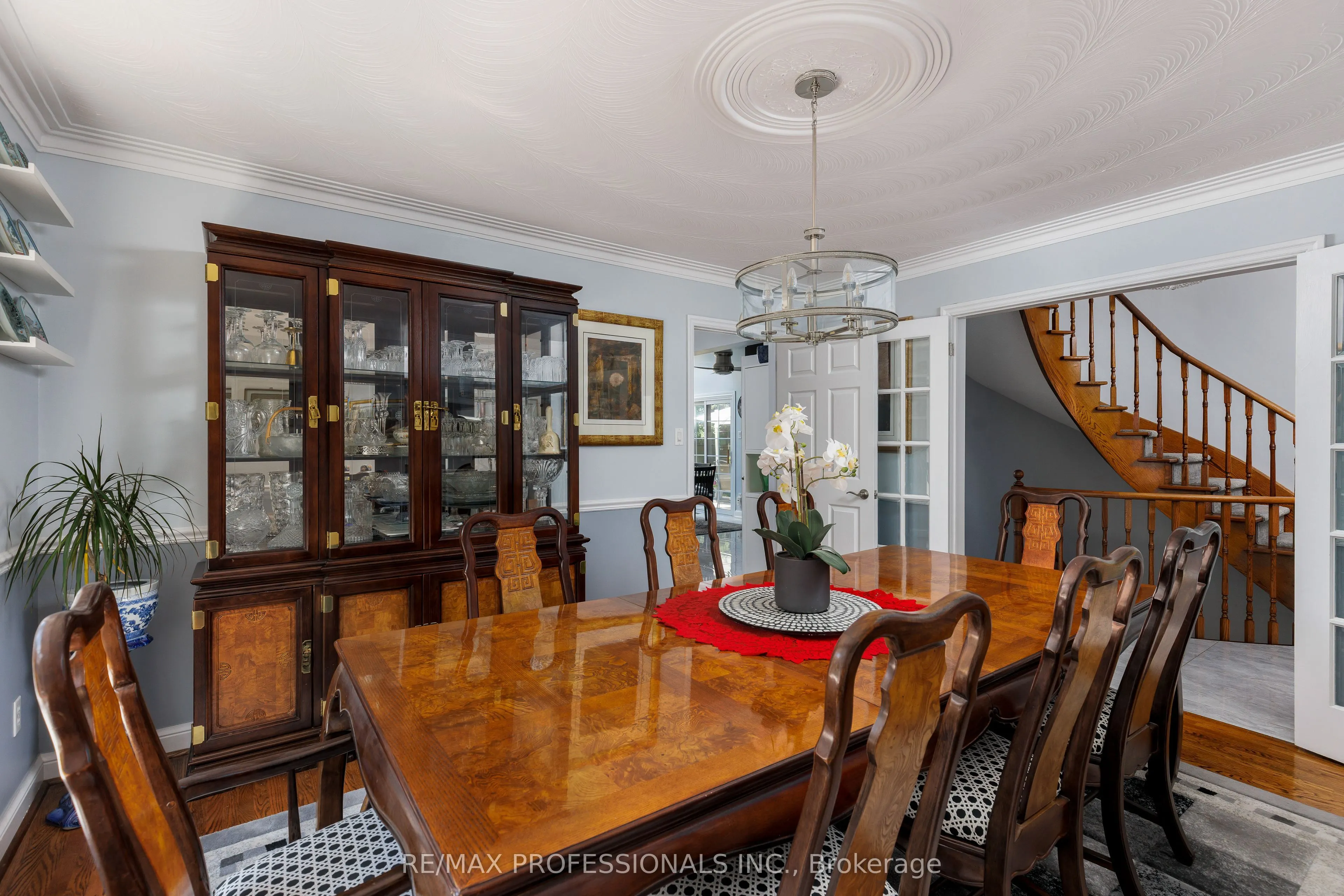 106 Rathburn Road