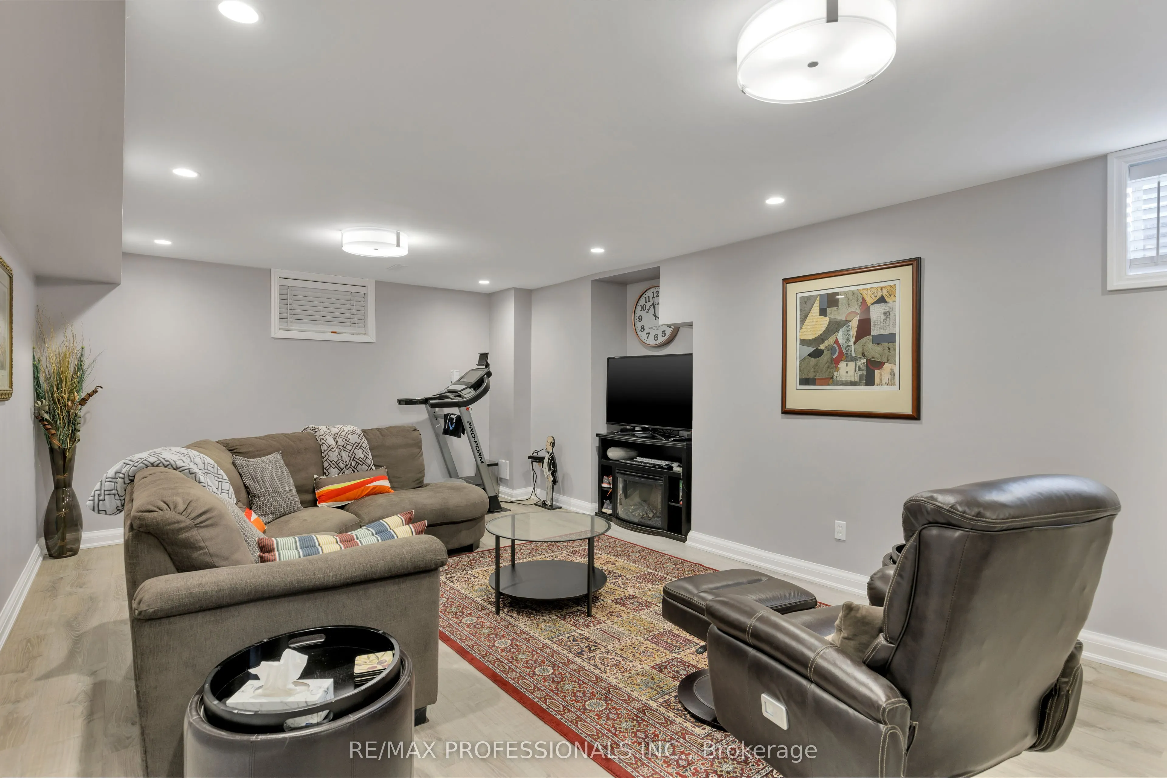 106 Rathburn Road
