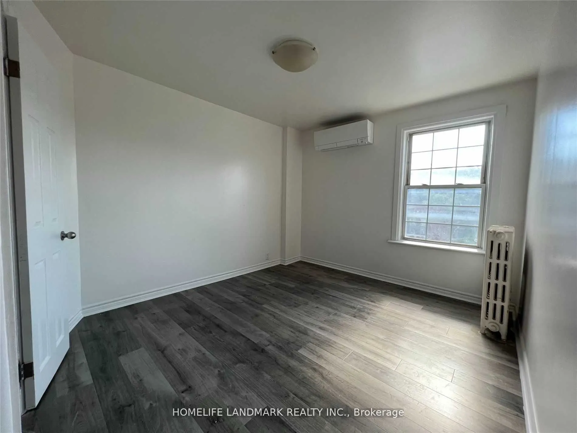 2398 Bloor Street W #Apt 4