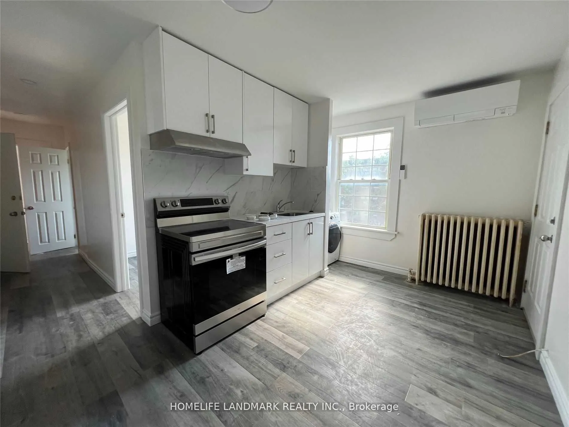 2398 Bloor Street W #Apt 4