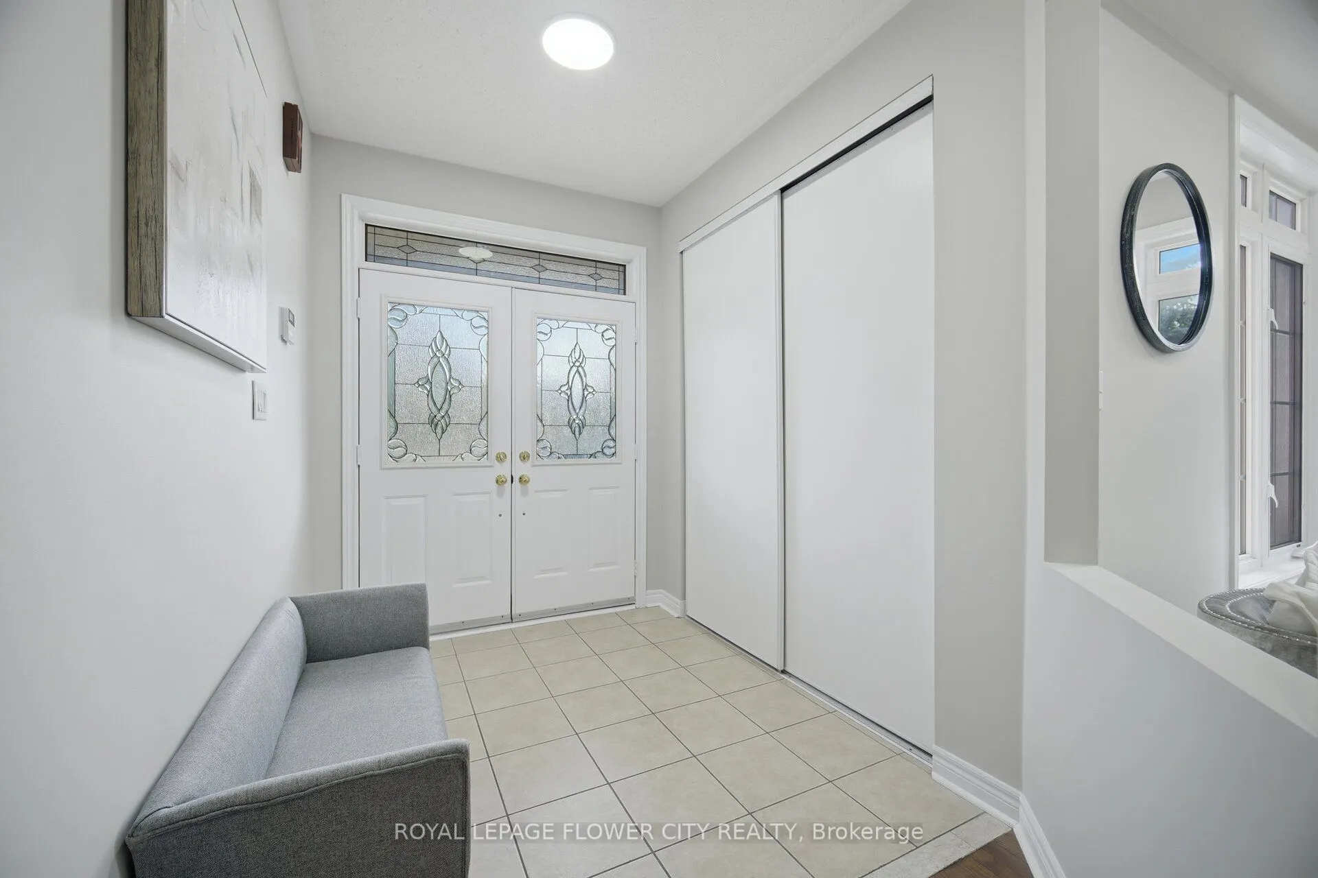 56 Laurentide Crescent