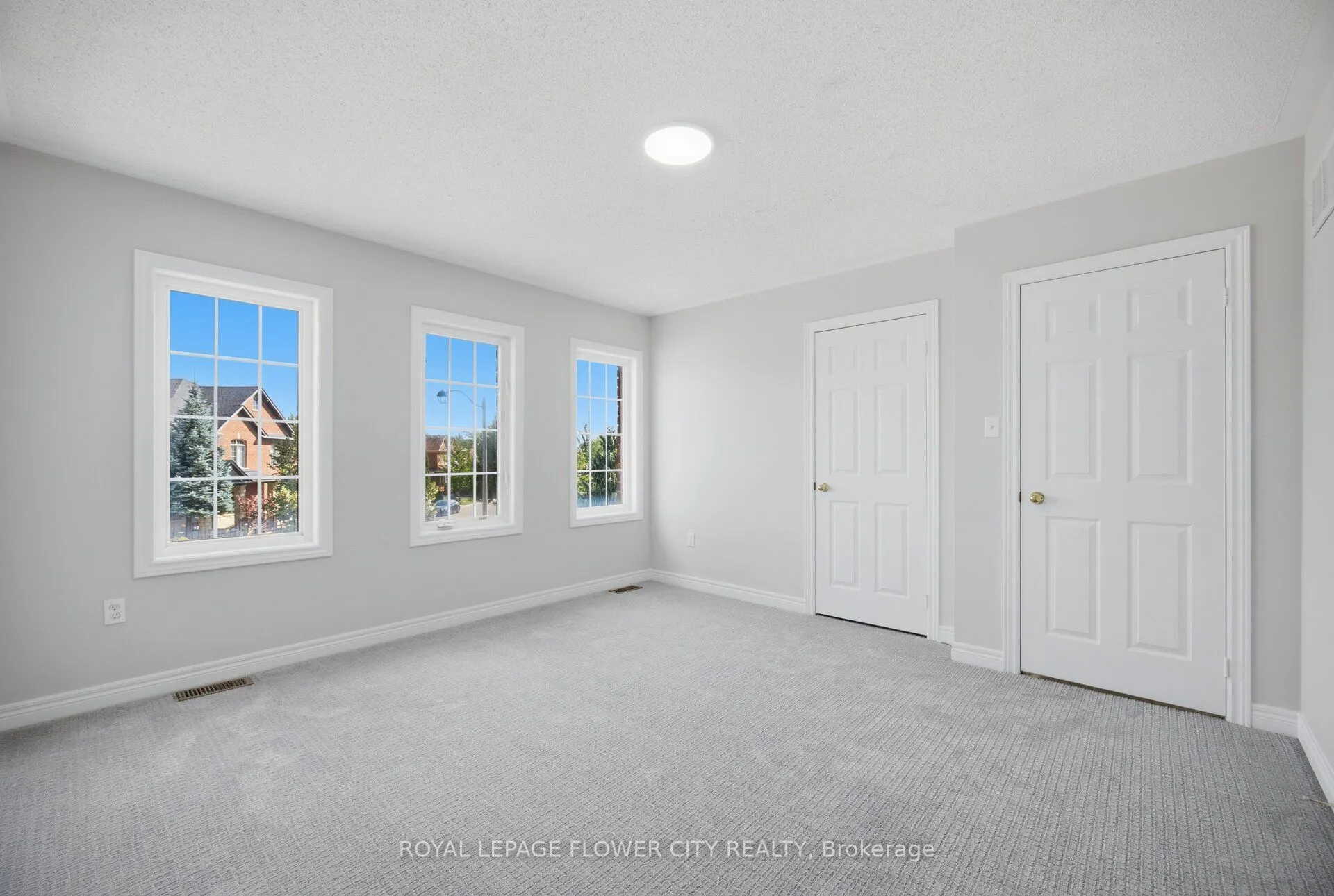 56 Laurentide Crescent