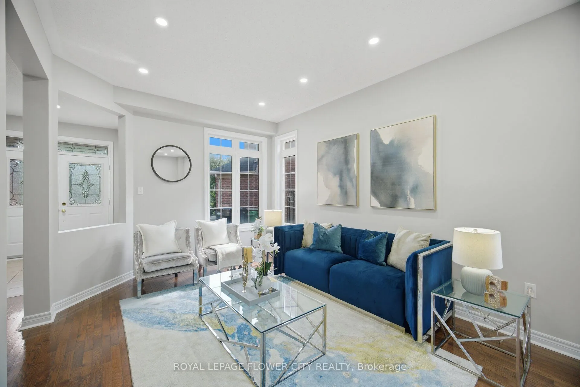 56 Laurentide Crescent