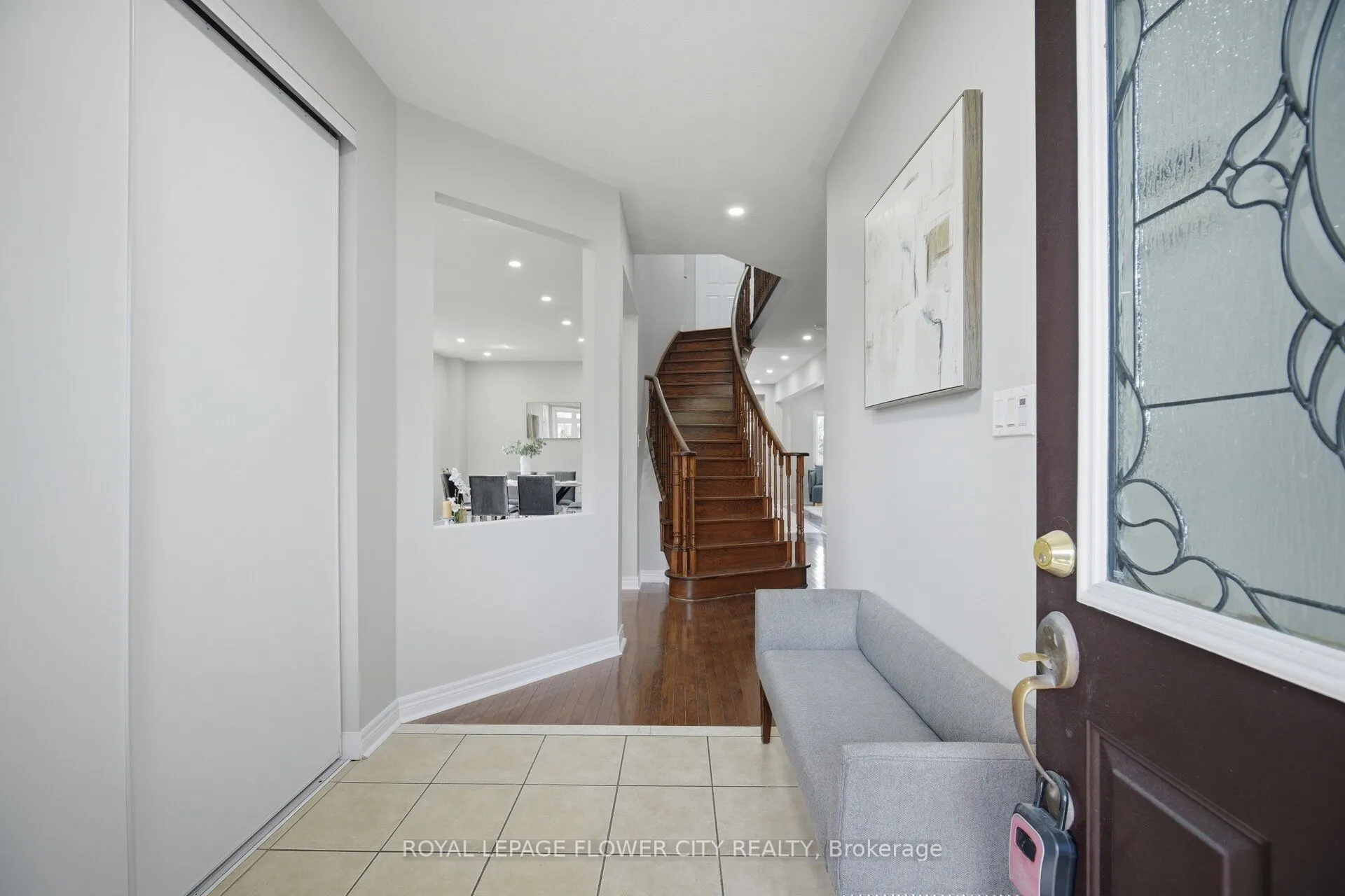 56 Laurentide Crescent