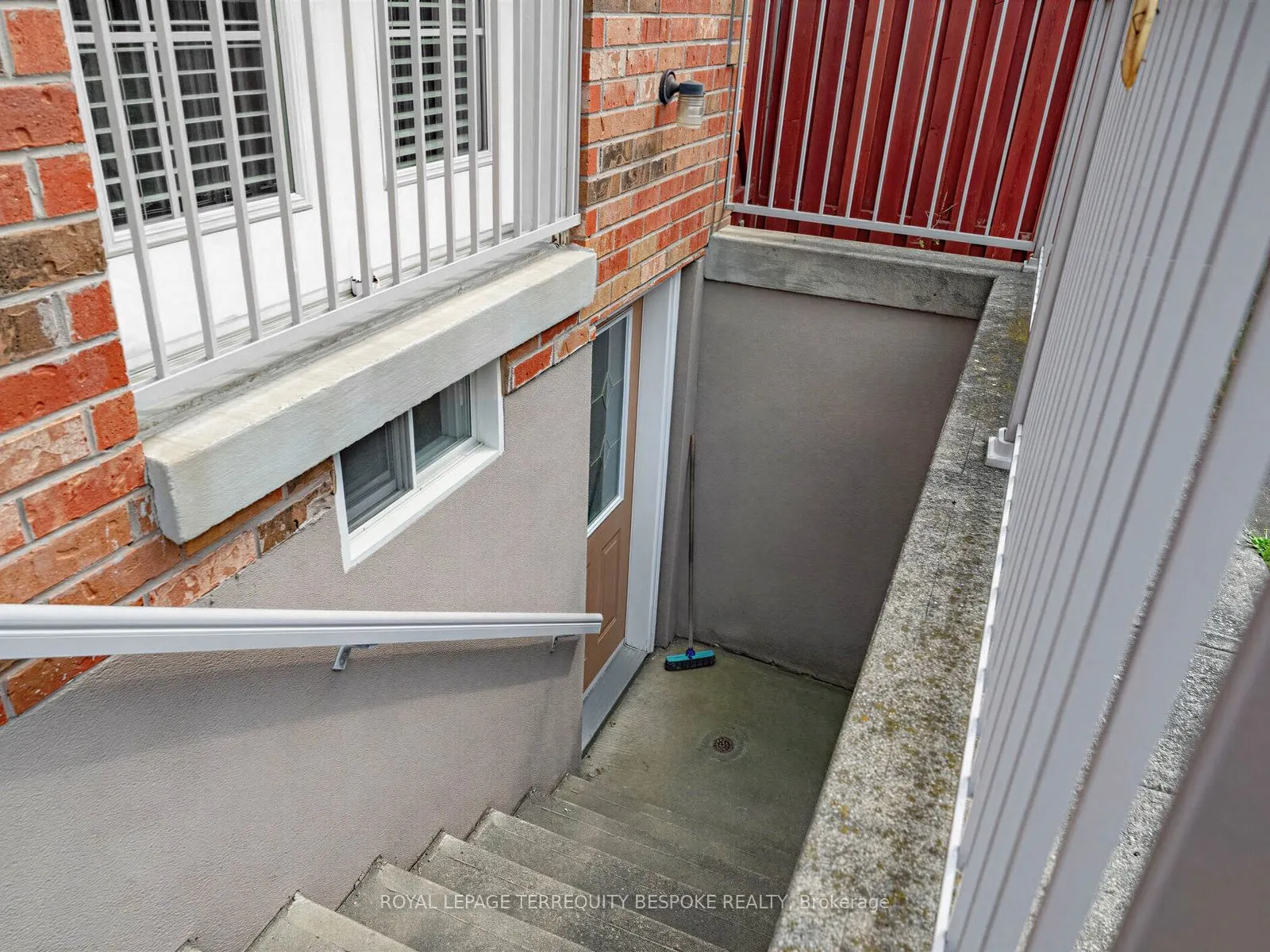 10 Leparc Road