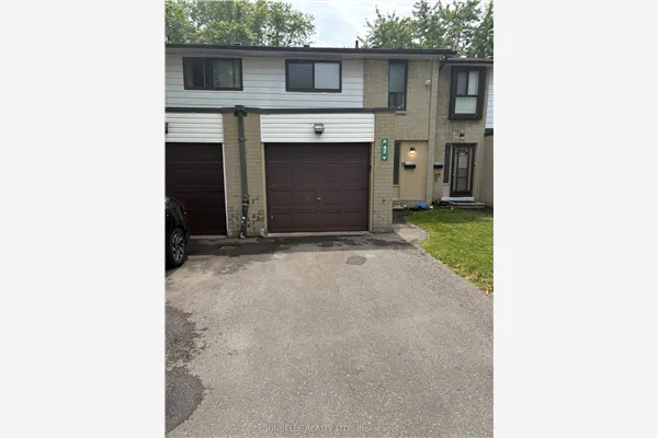 42 Fleetwood Crescent
