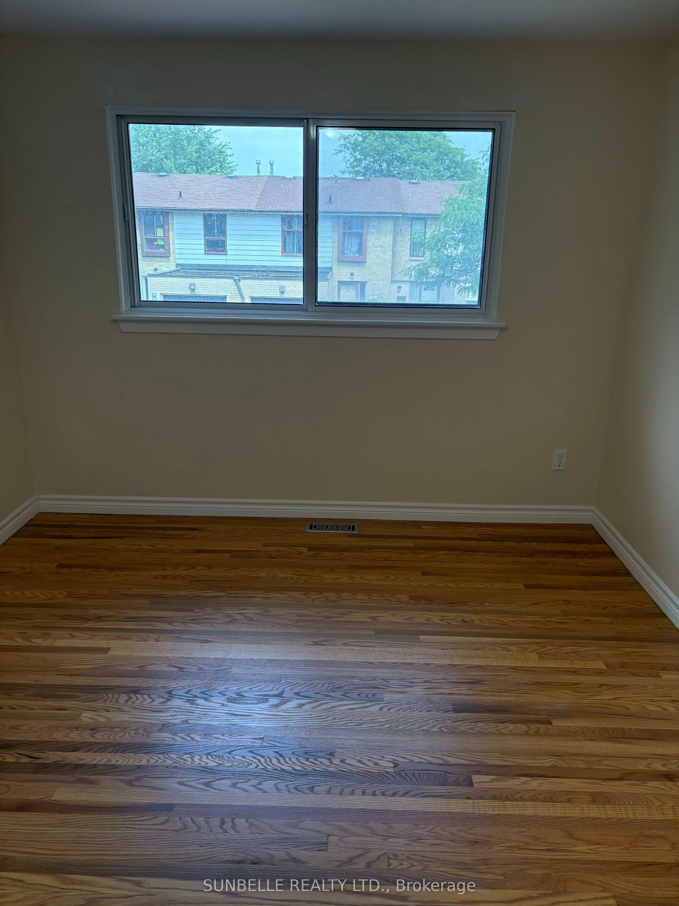 42 Fleetwood Crescent #71