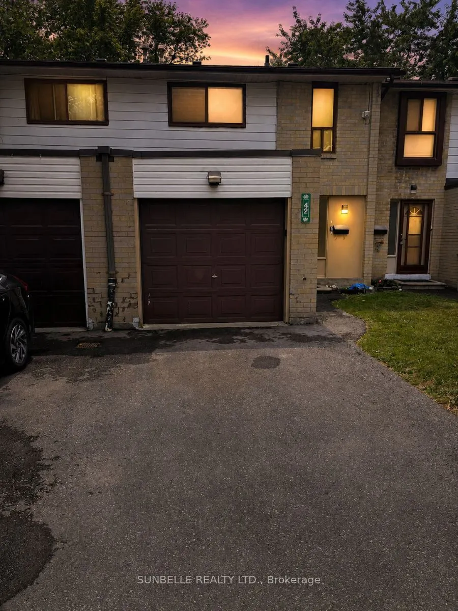 42 Fleetwood Crescent #71