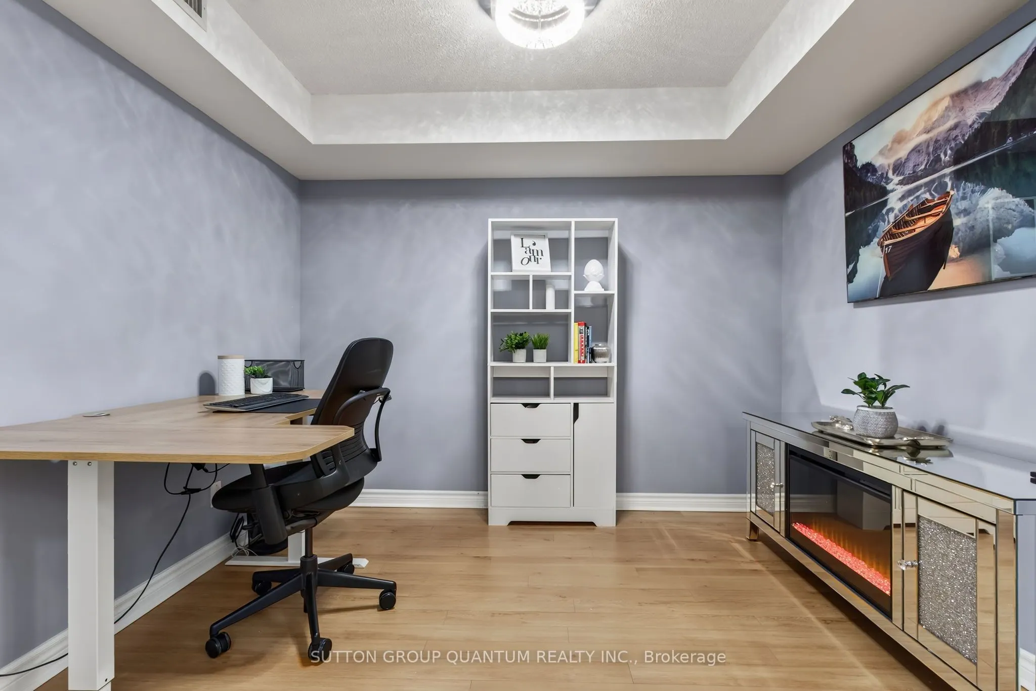 5233 Dundas Street W #723