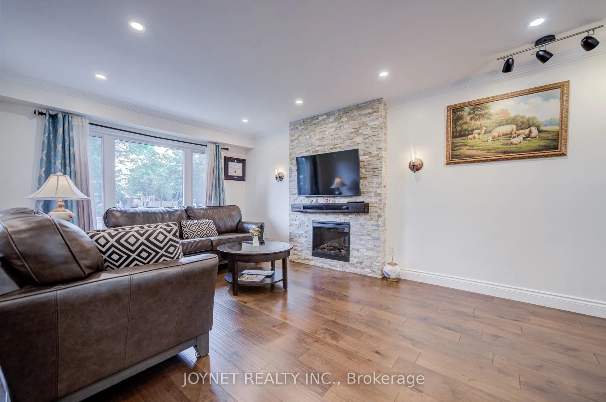 3027 Glace Bay Road